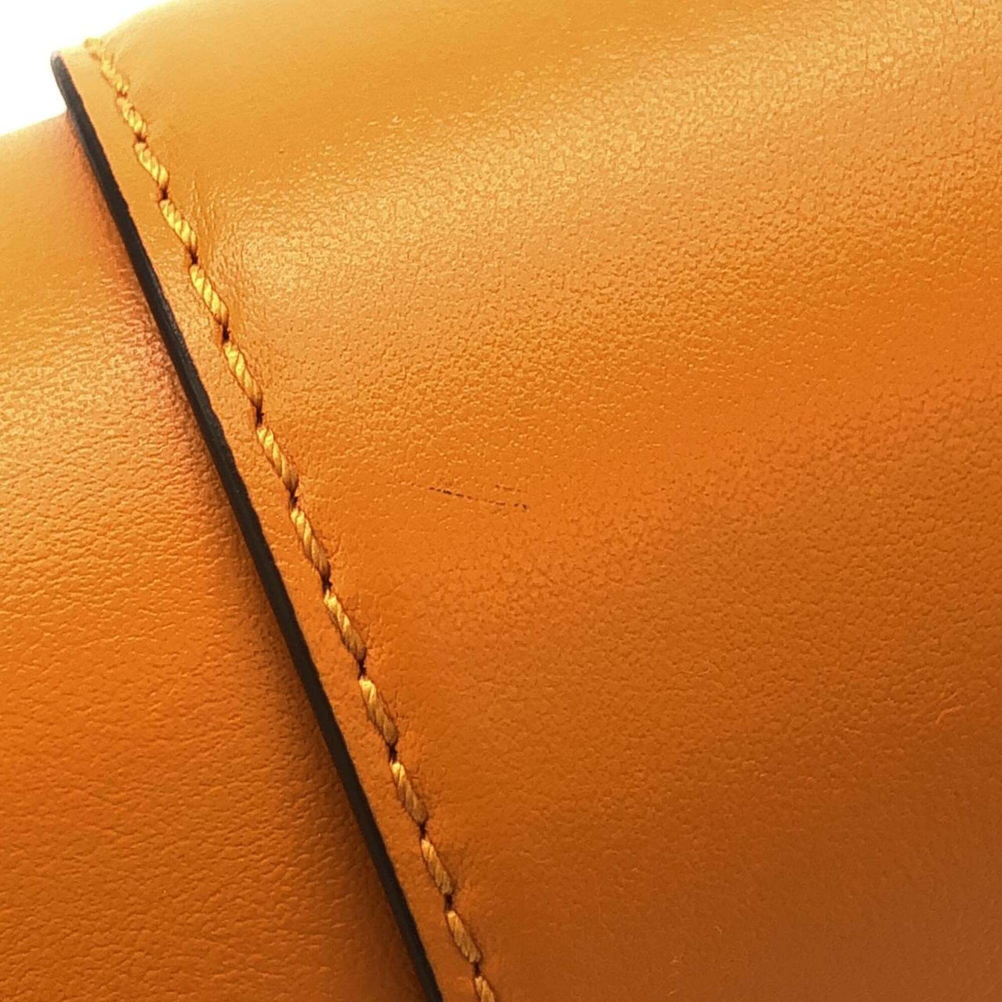 Louis Vuitton Orange Leather Shoulder Bag (Pre-Owned)