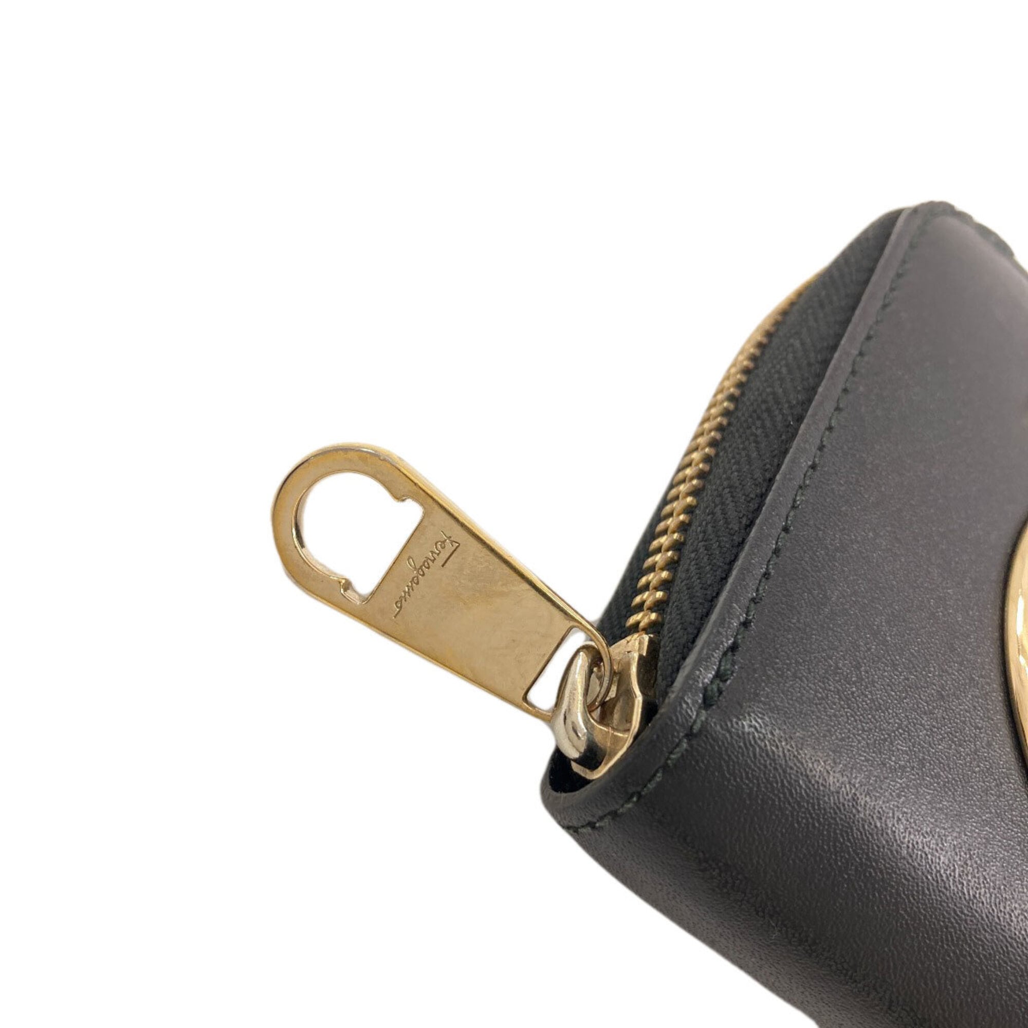 Salvatore Ferragamo Gancini Black Leather Wallet (Bi-Fold) (Pre-Owned)
