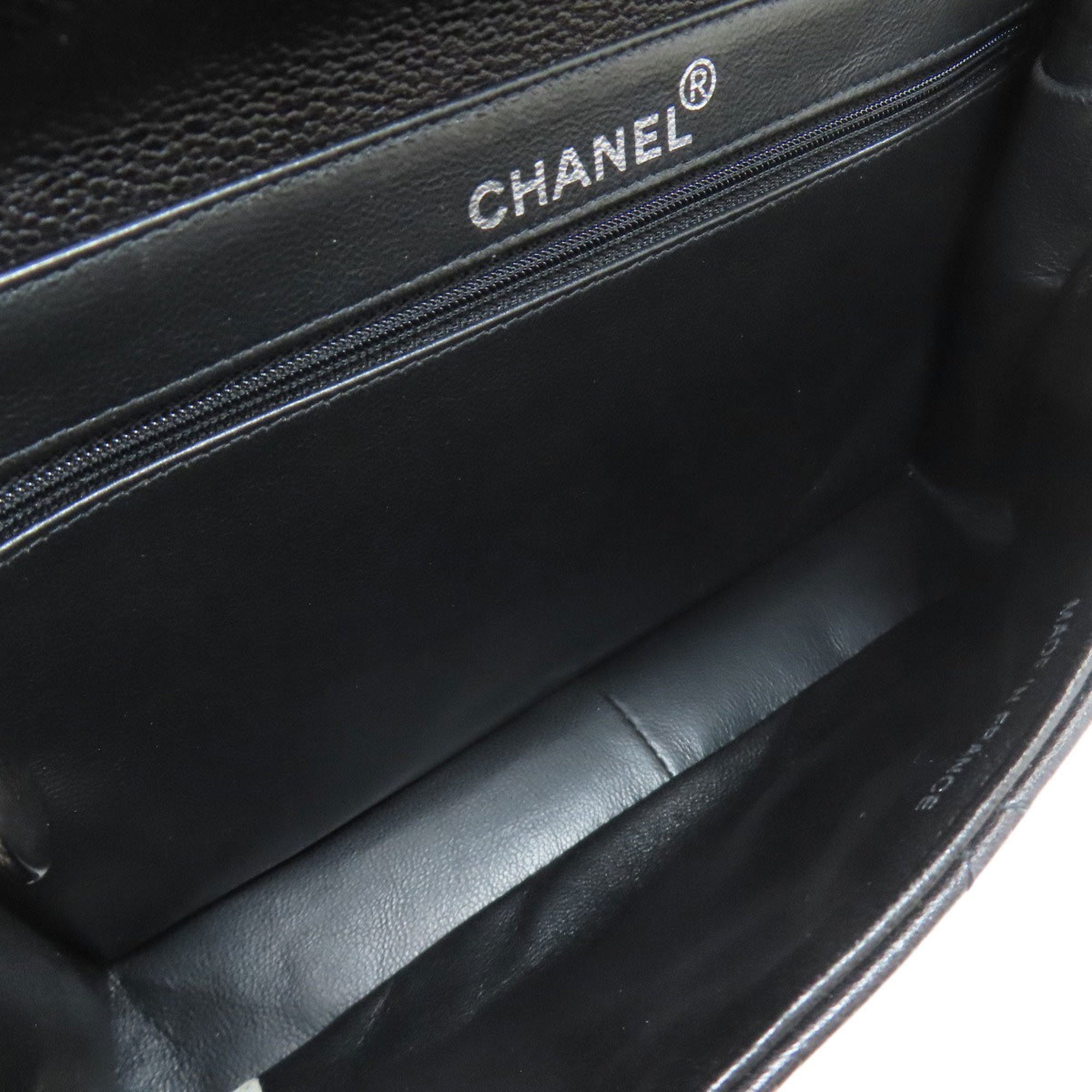 Chanel Black Leather Handbag (Pre-Owned)