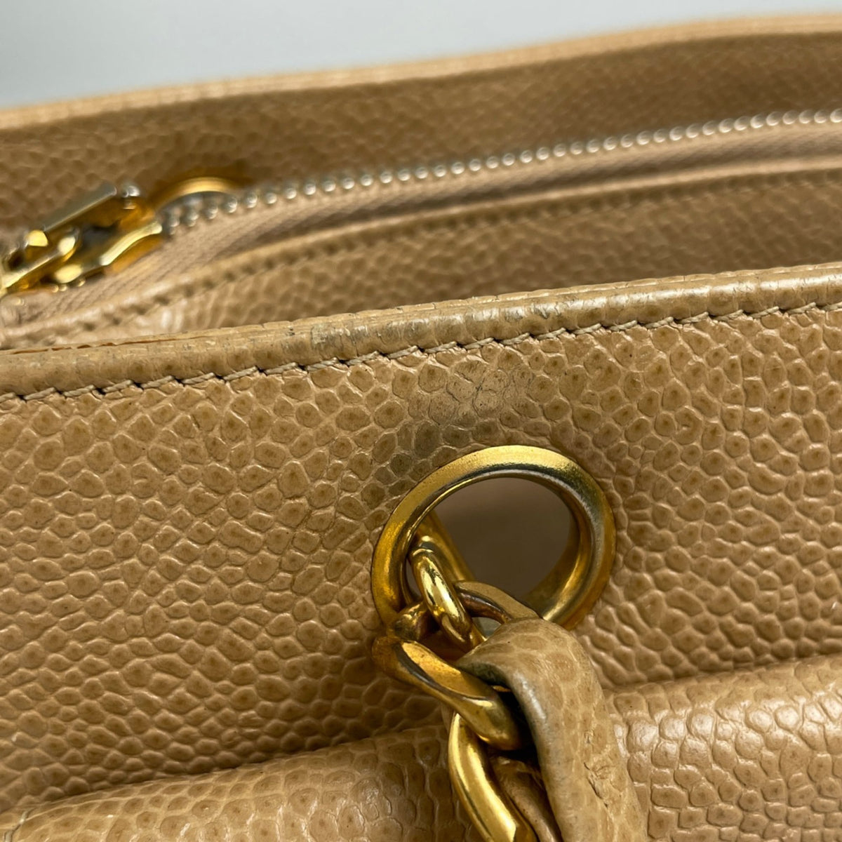 Chanel Beige Grained Calfskin Tote Bag (Pre-Owned)