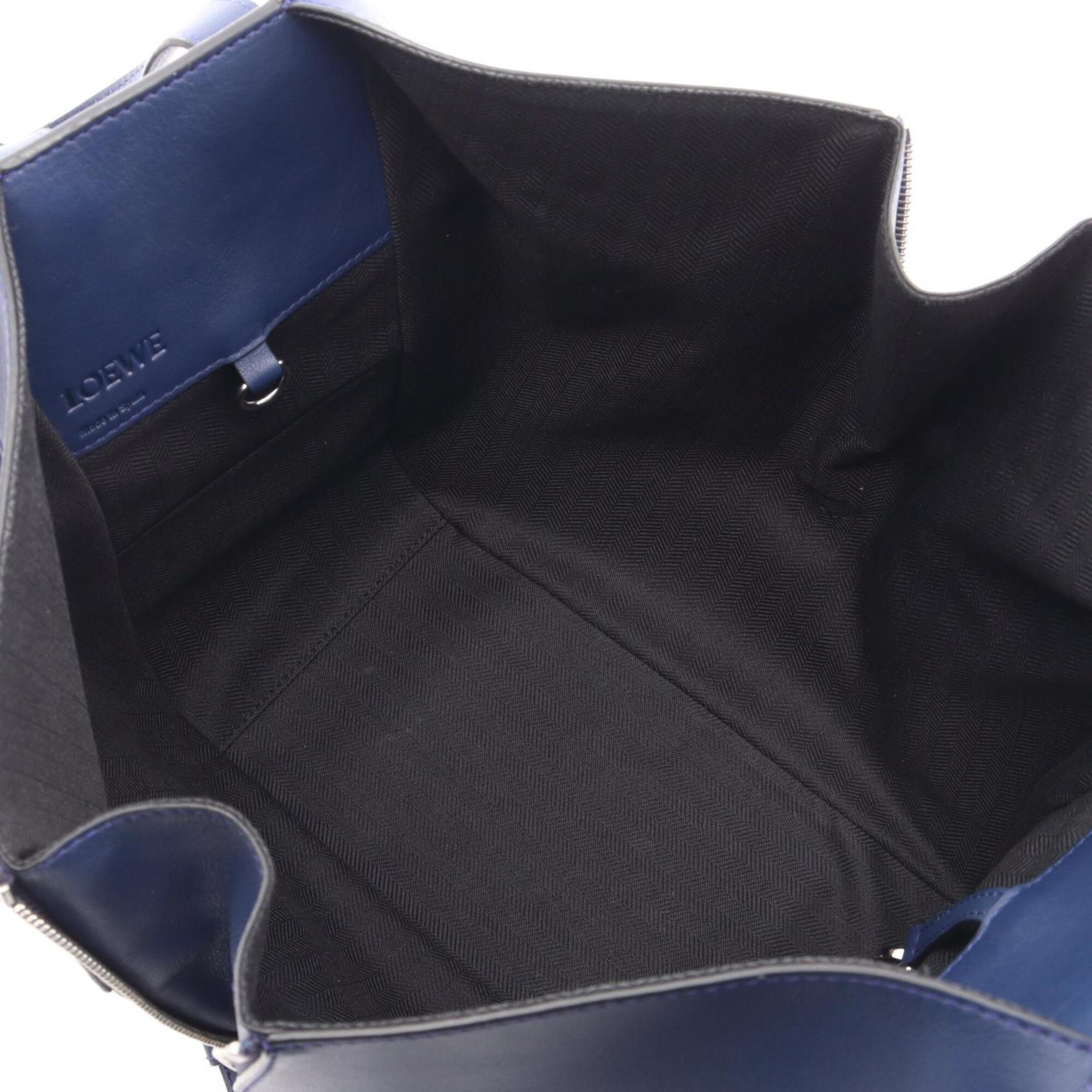 Loewe Blue Leather Handbag (Pre-Owned)