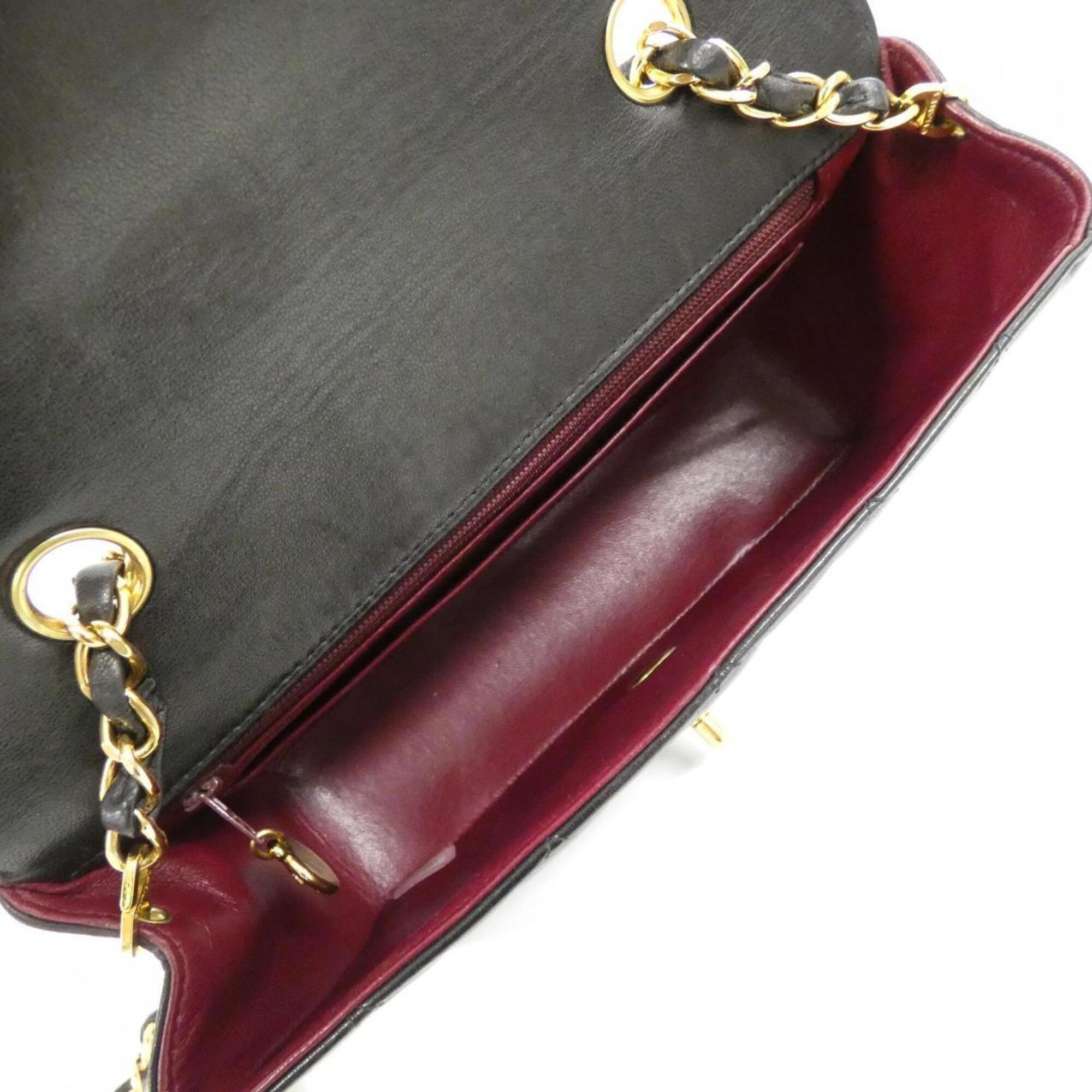 Chanel Black Bordeaux Leather Shoulder Bag (Pre-Owned)