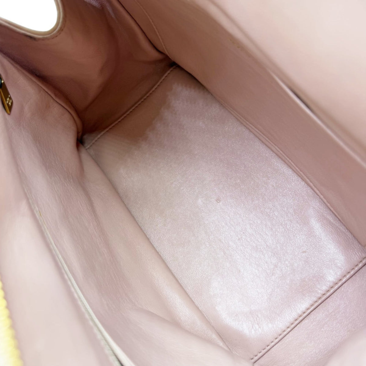 Chanel Pink Leather Tote Bag (Pre-Owned)