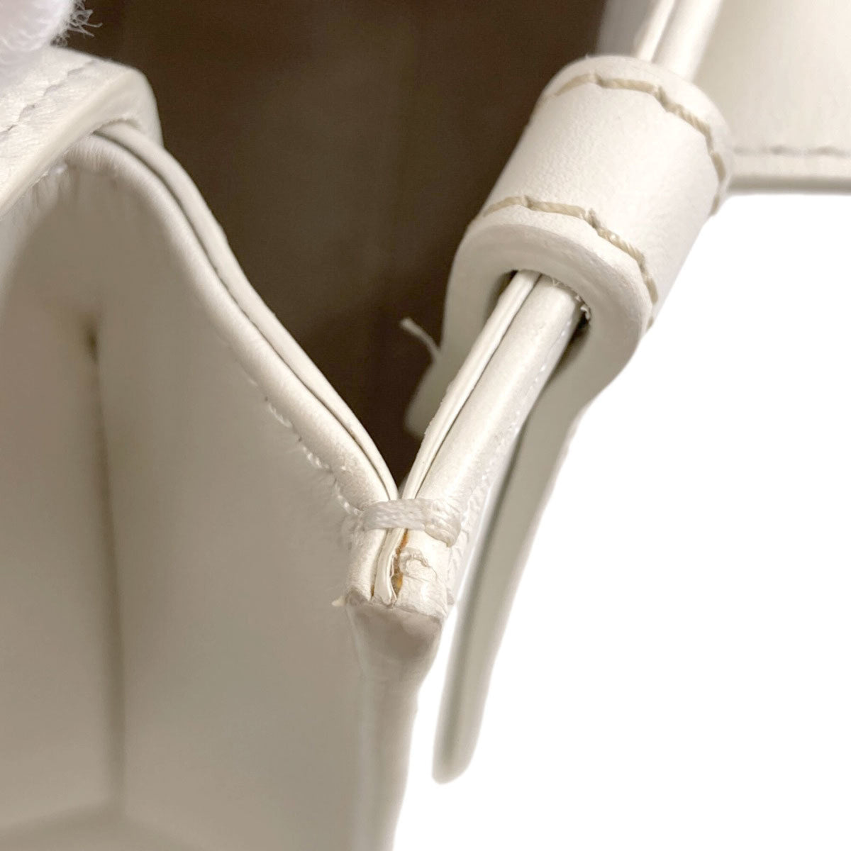 Chloé White Leather Handbag (Pre-Owned)