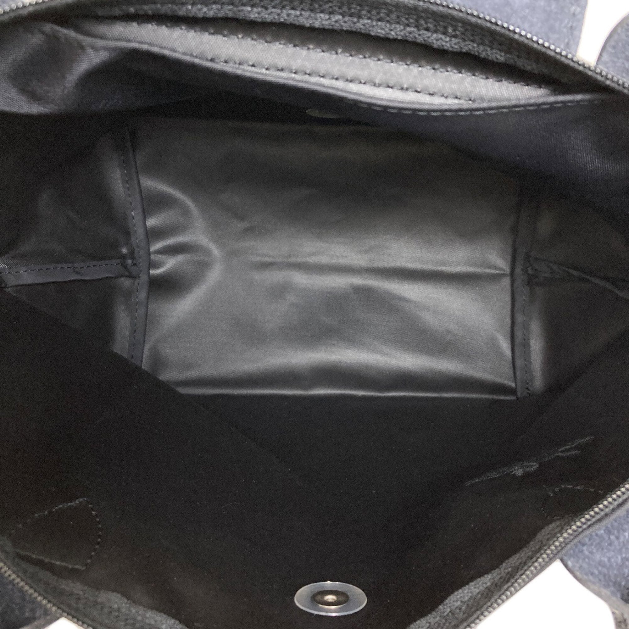 Longchamp Le Pliage Black Nylon Handbag (Pre-Owned)