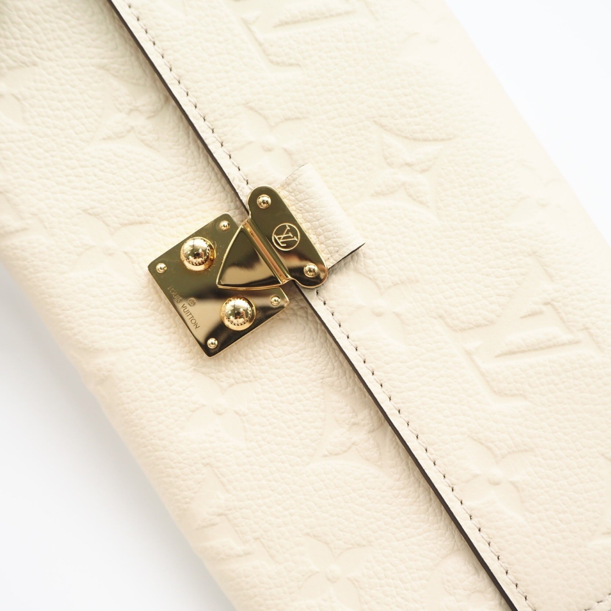 Louis Vuitton Beige Leather Long Wallet (Bi-Fold) (Pre-Owned)