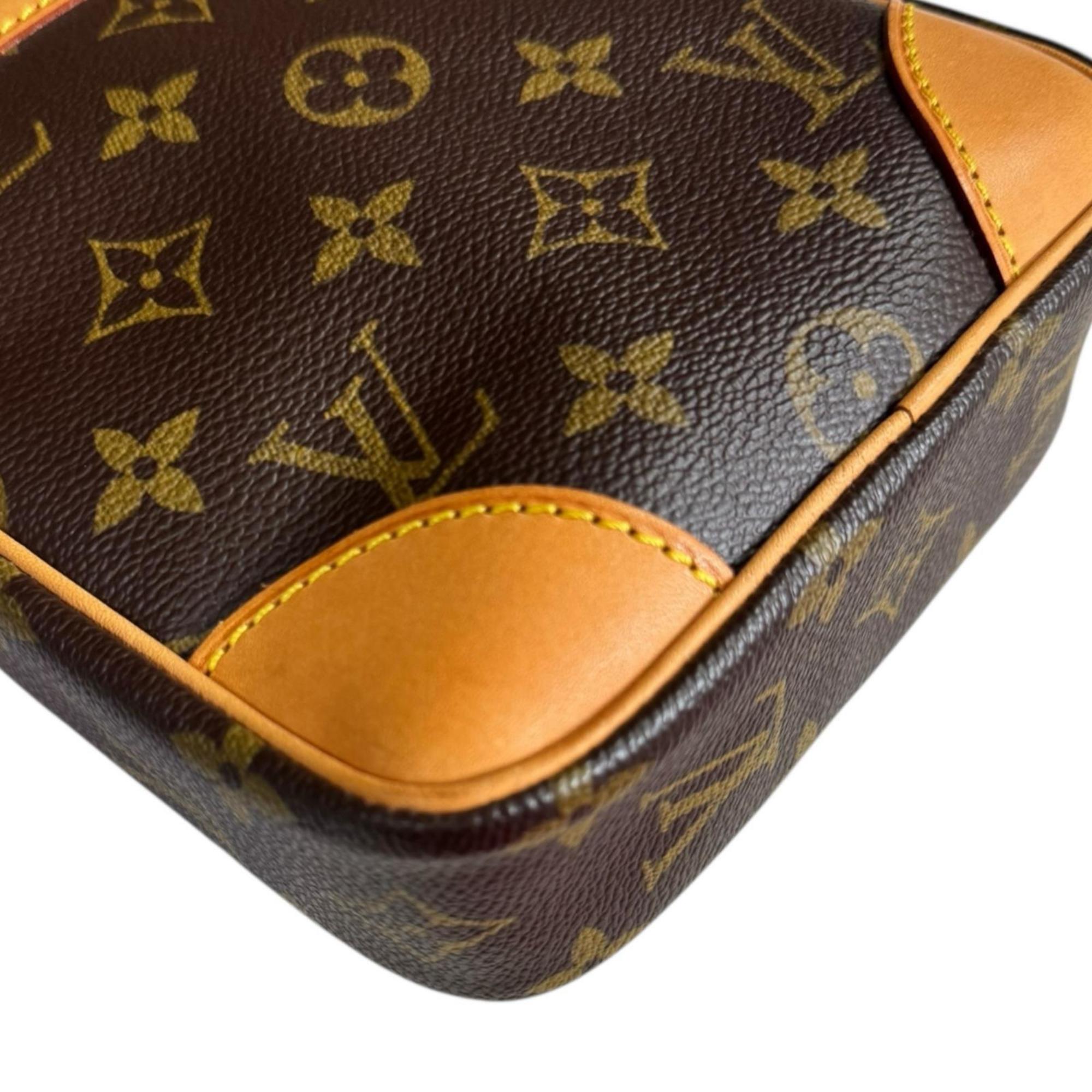 Louis Vuitton Brown Monogram Canvas Shoulder Bag (Pre-Owned)