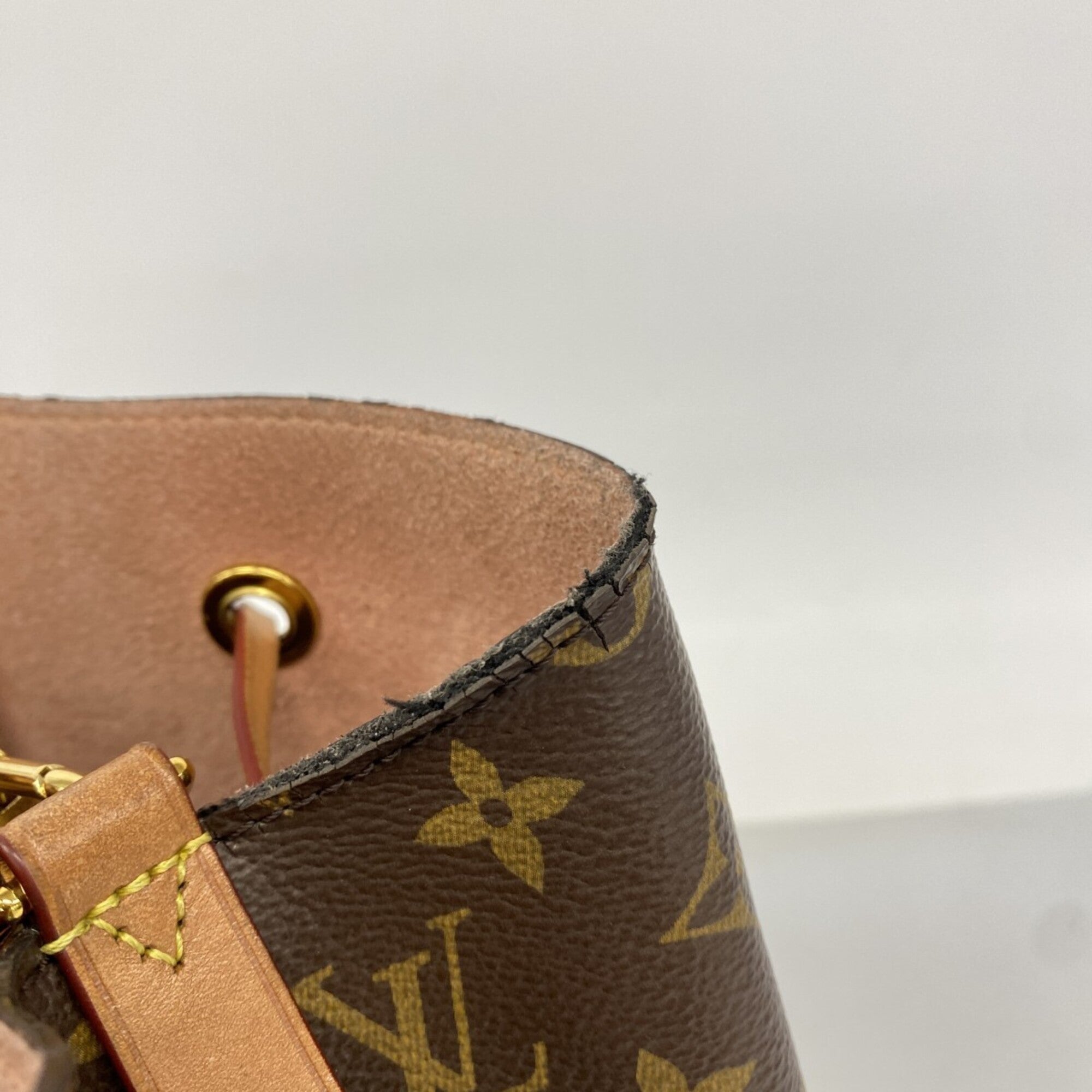 Louis Vuitton Brown Handbag (Pre-Owned)