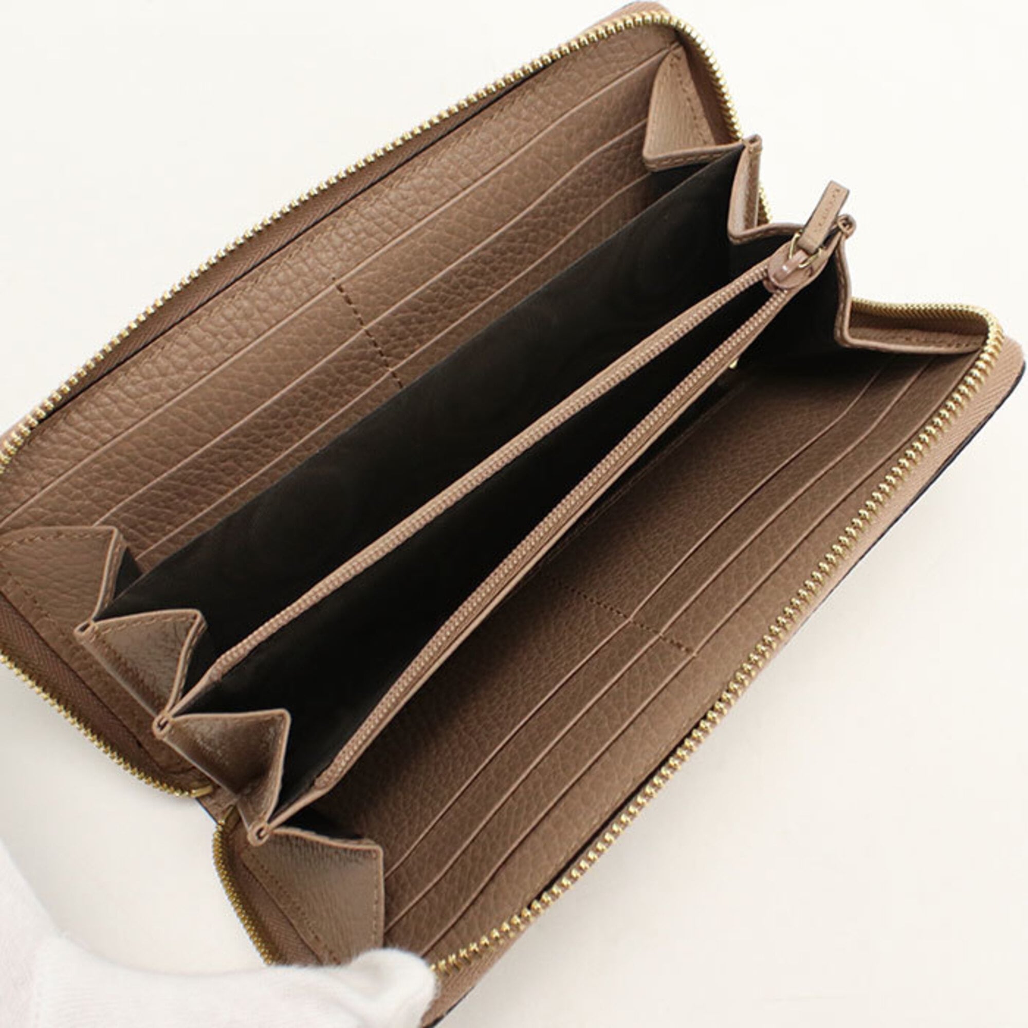 Gucci Beige Pvc Leather Long Wallet (Bi-Fold) (Pre-Owned)