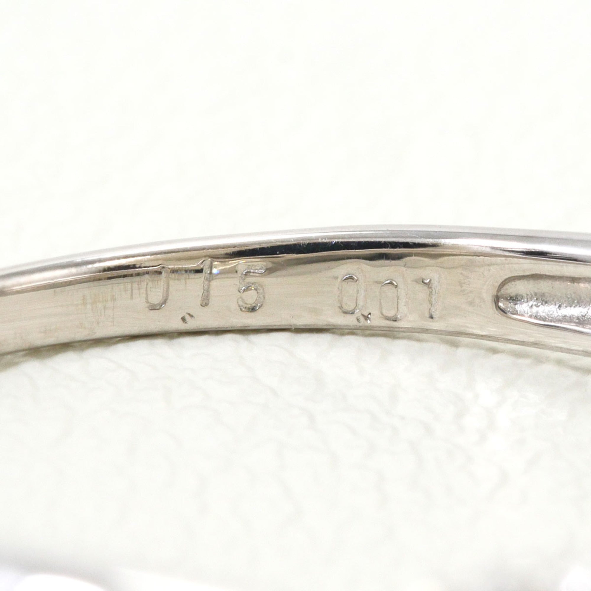 Unbranded White Gold White Gold (18K) Band Ring (Pre-Owned)