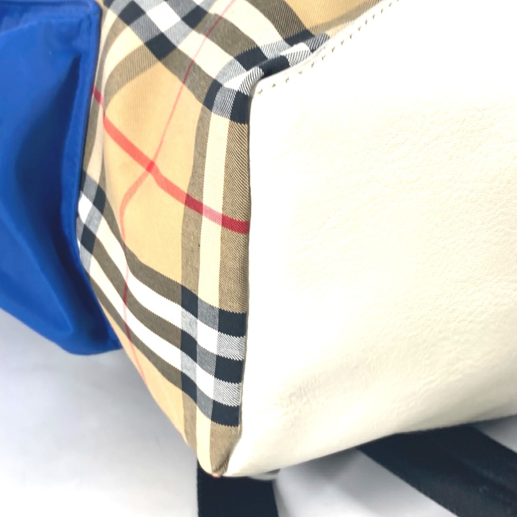 Burberry Beige Leather Backpack (Pre-Owned)