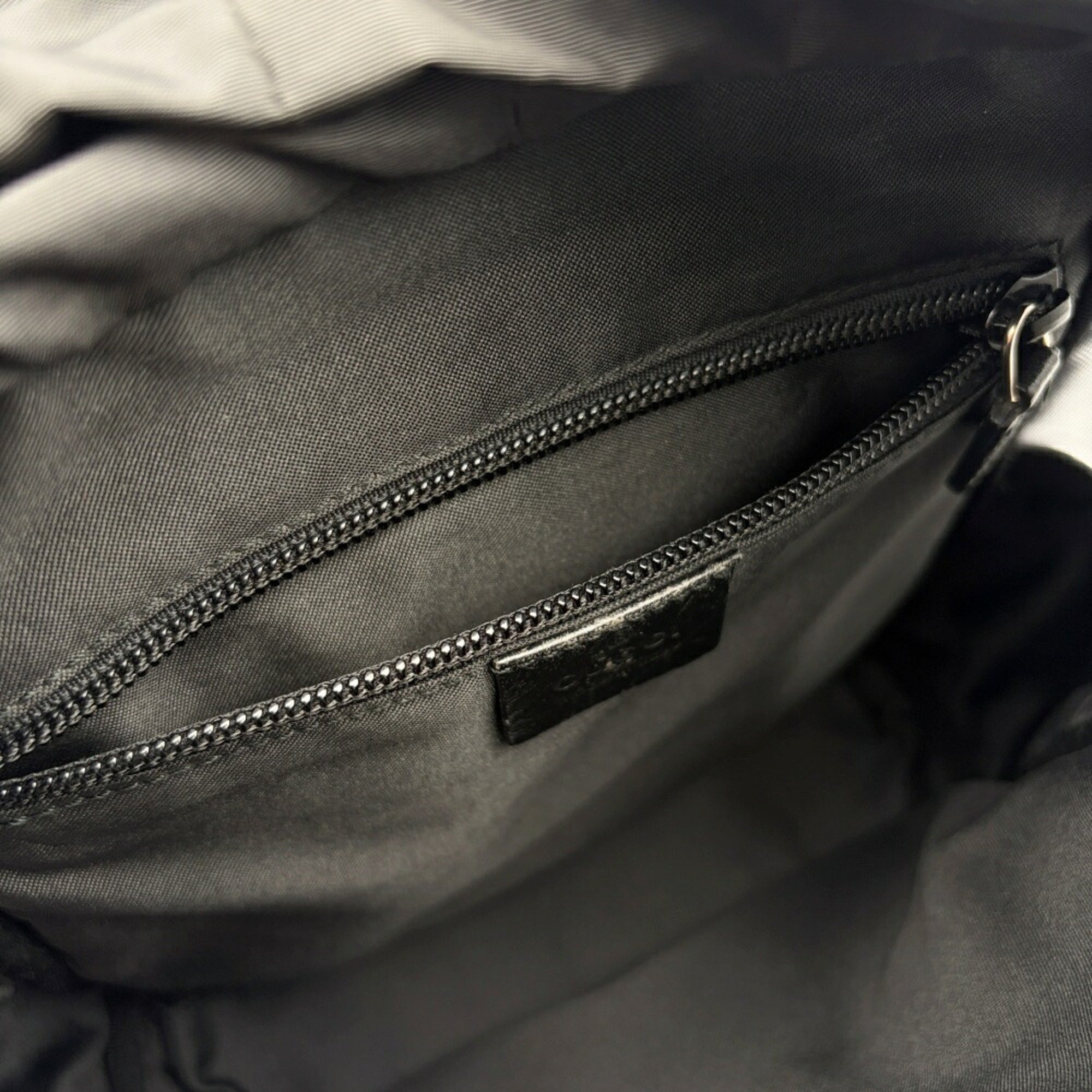Gucci Black Gg Canvas Nylon (Pre-Owned)