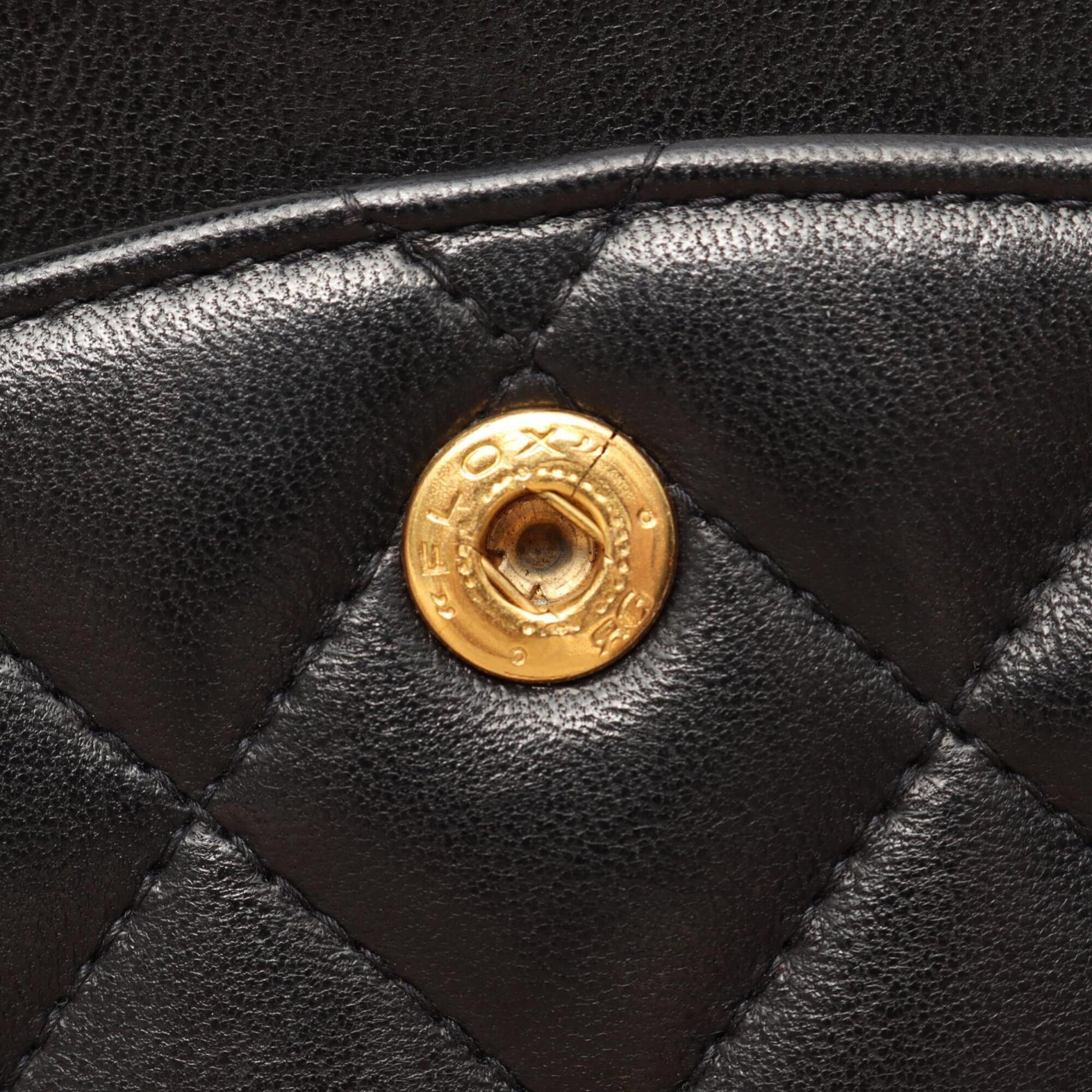 Chanel Black Leather Handbag Shoulder Bag (Pre-Owned)