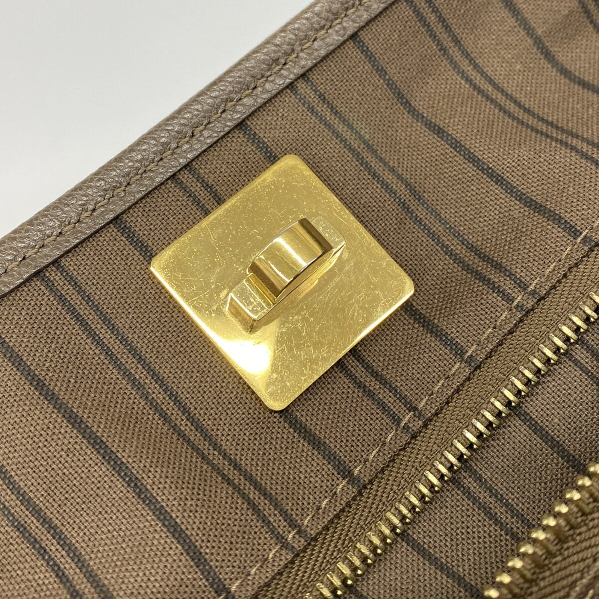 Louis Vuitton Tote Bag (Pre-Owned)