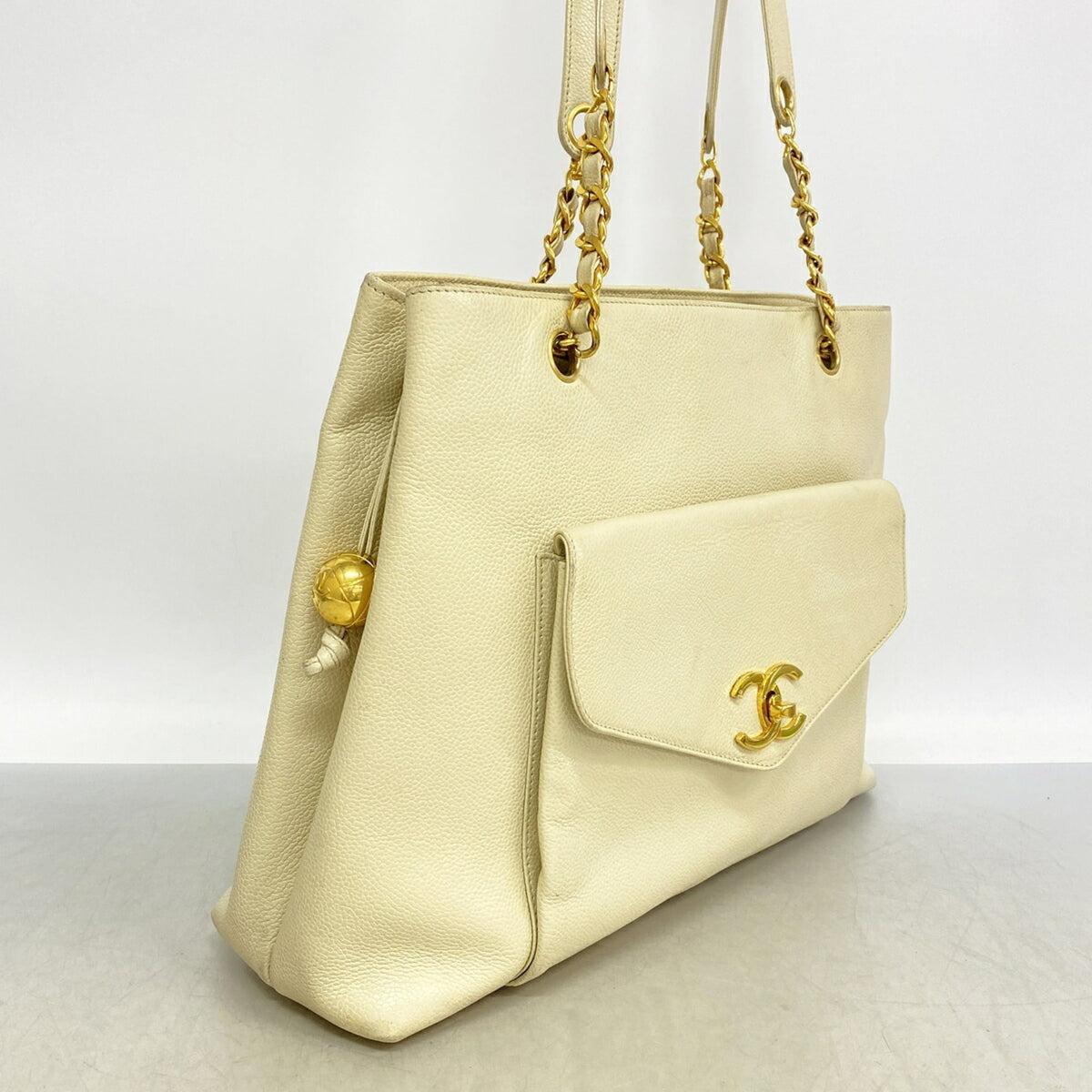 Chanel Ivory Grained Calfskin Tote Bag (Pre-Owned)