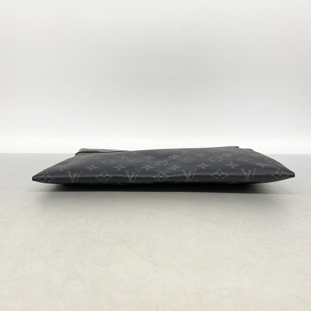 Louis Vuitton Black Clutch Bag (Pre-Owned)