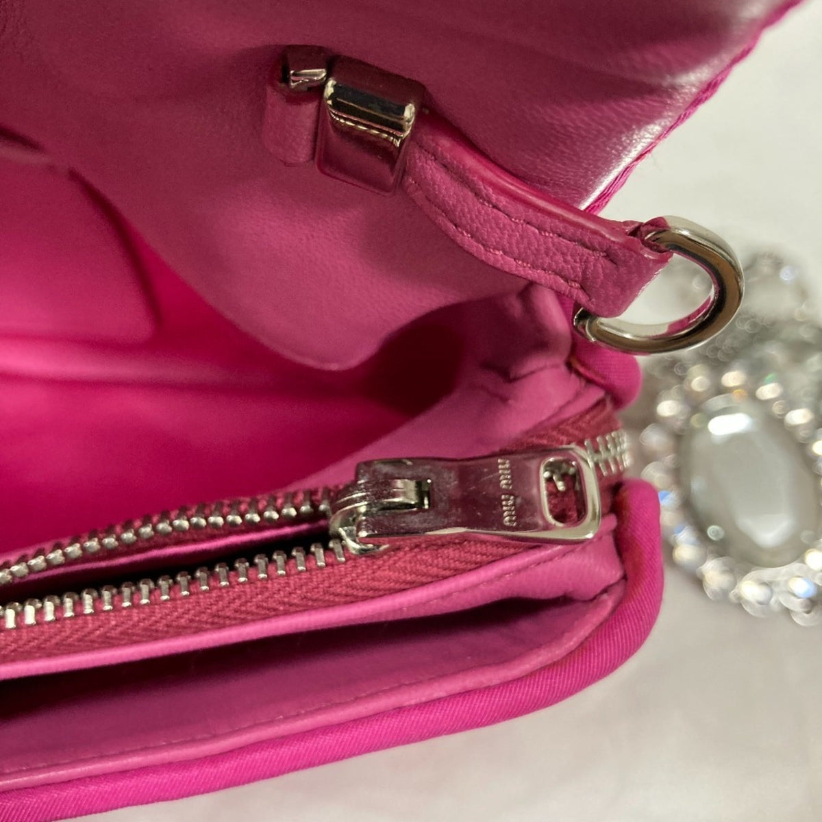 Miu Miu Matelasse Pink Shoulder Bag (Pre-Owned)