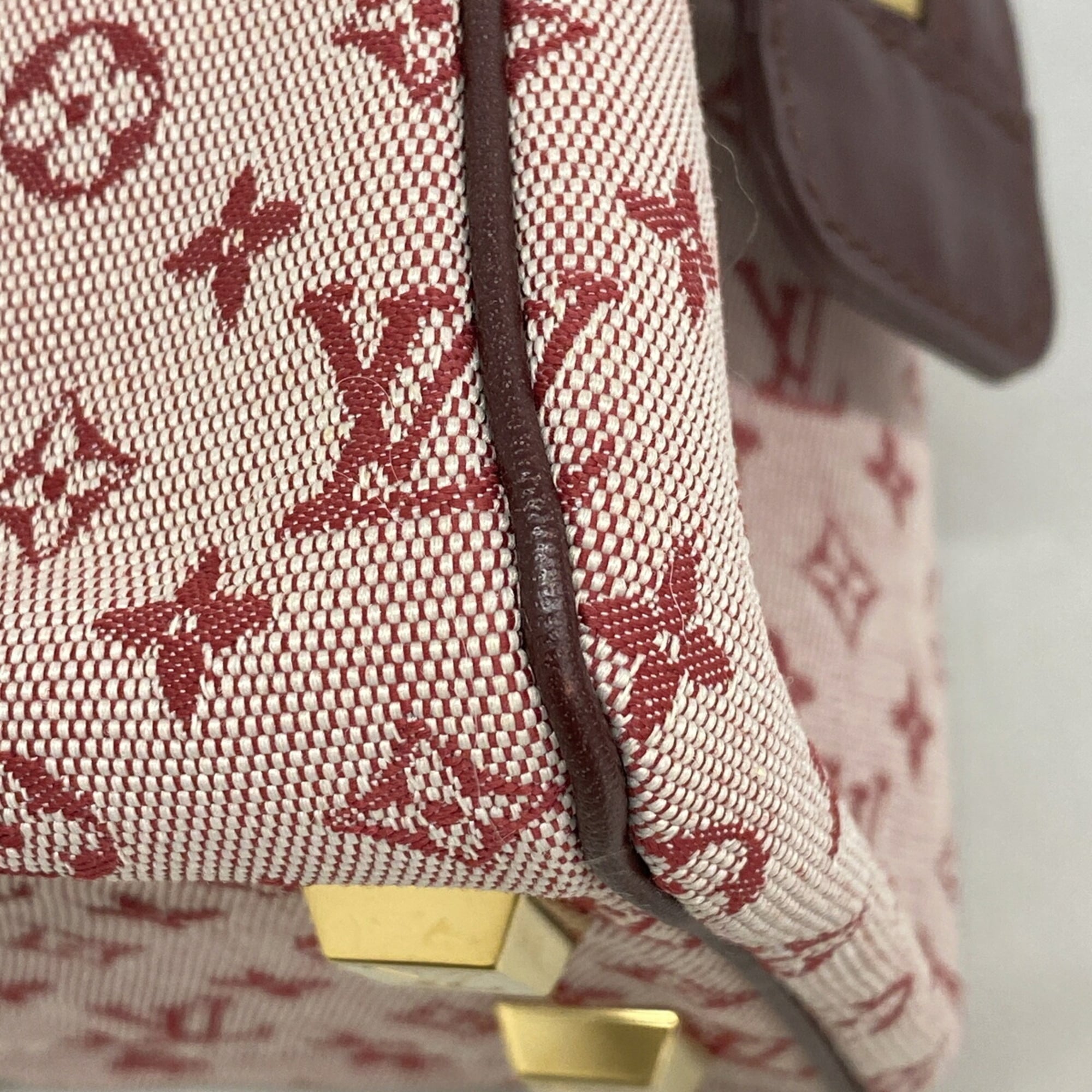 Louis Vuitton Cerise Handbag (Pre-Owned)
