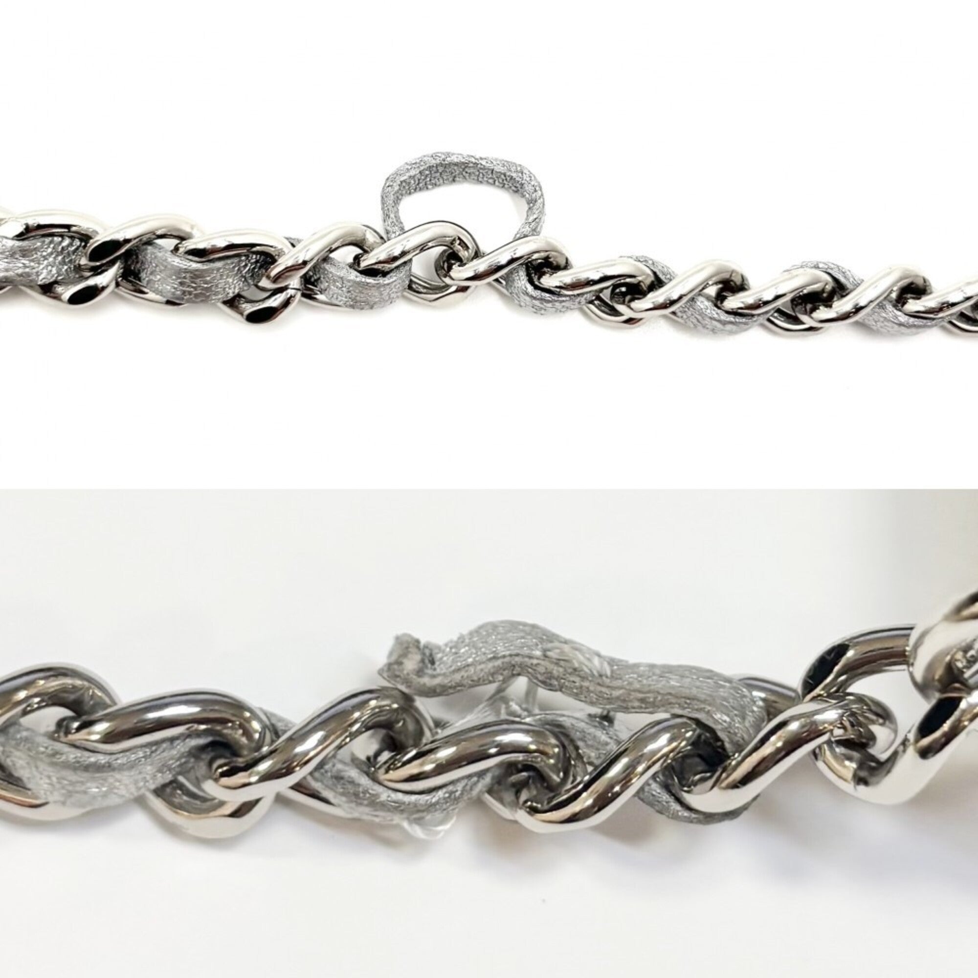 Chanel Matelasse Silver Leather Shoulder Bag (Pre-Owned)