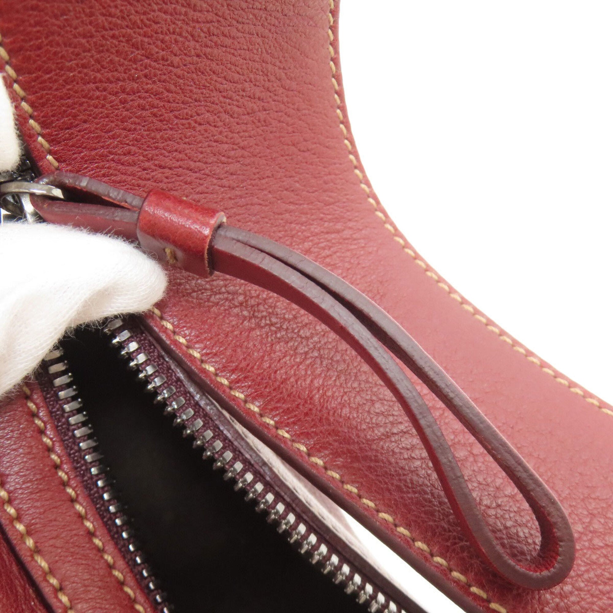 Salvatore Ferragamo Bordeaux Leather Shoulder Bag (Pre-Owned)
