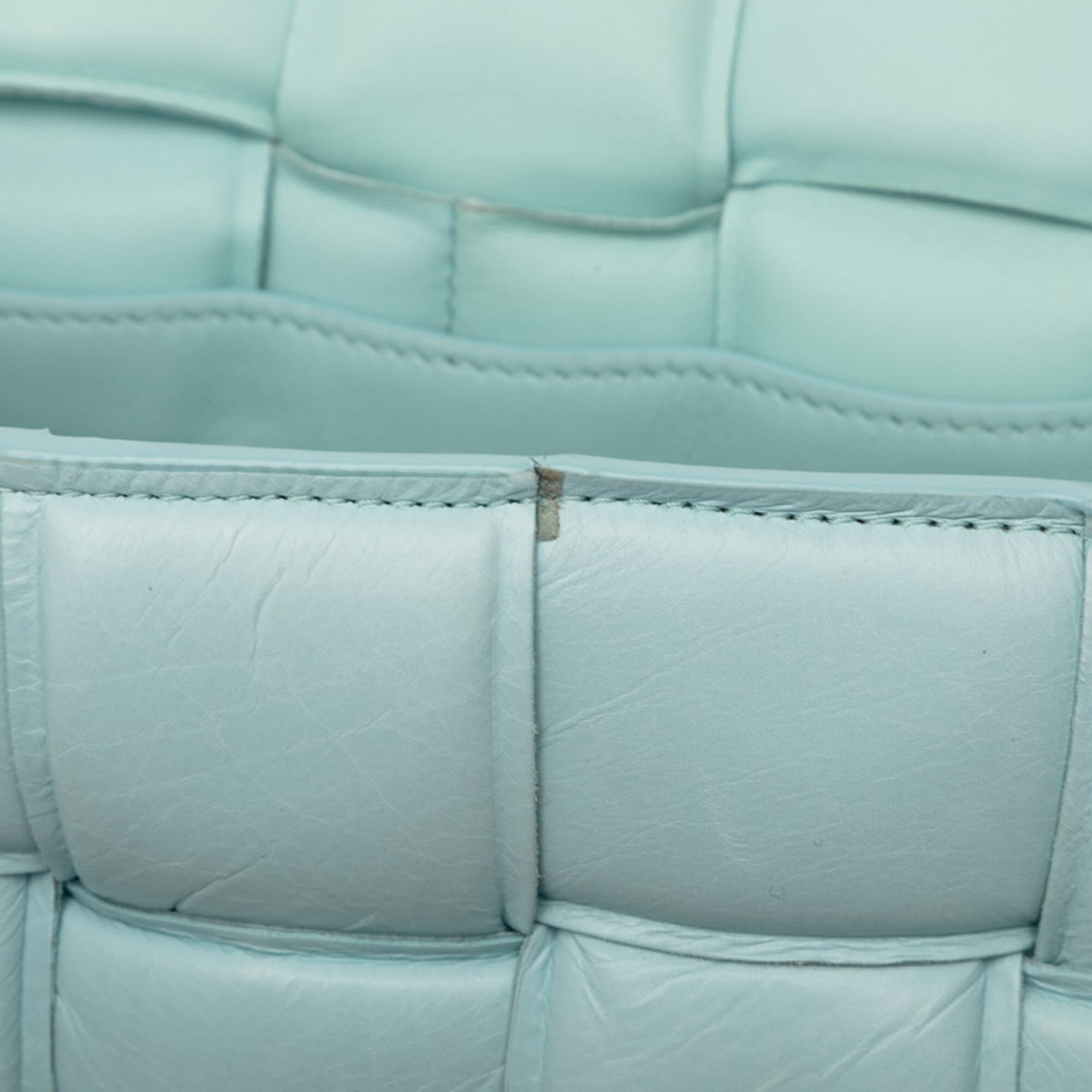 Bottega Veneta Blue Leather Shoulder Bag (Pre-Owned)