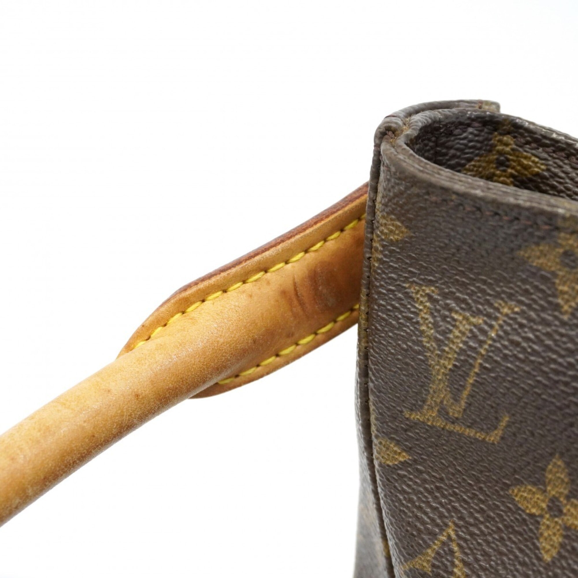 Louis Vuitton Brown Shoulder Bag (Pre-Owned)