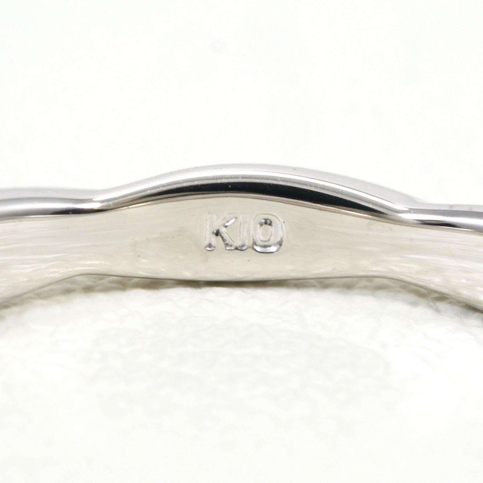 Unbranded White Gold White Gold (10K) Band Ring (Pre-Owned)