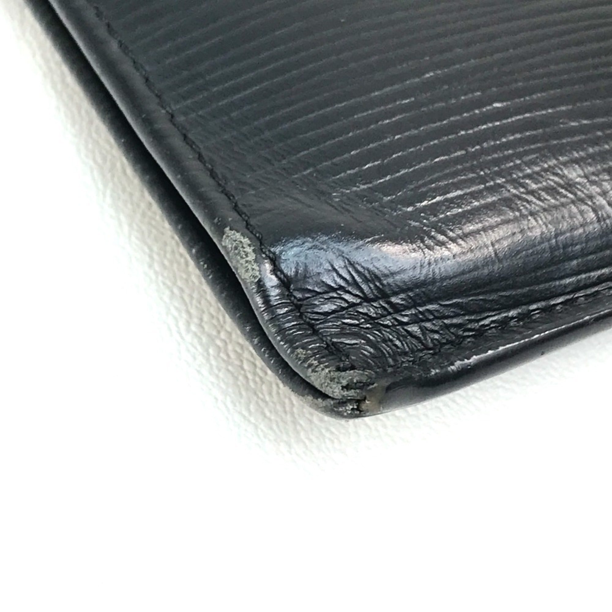 Louis Vuitton Epi Black Noir Epi Leather Clutch Bag Pochette (Pre-Owned)