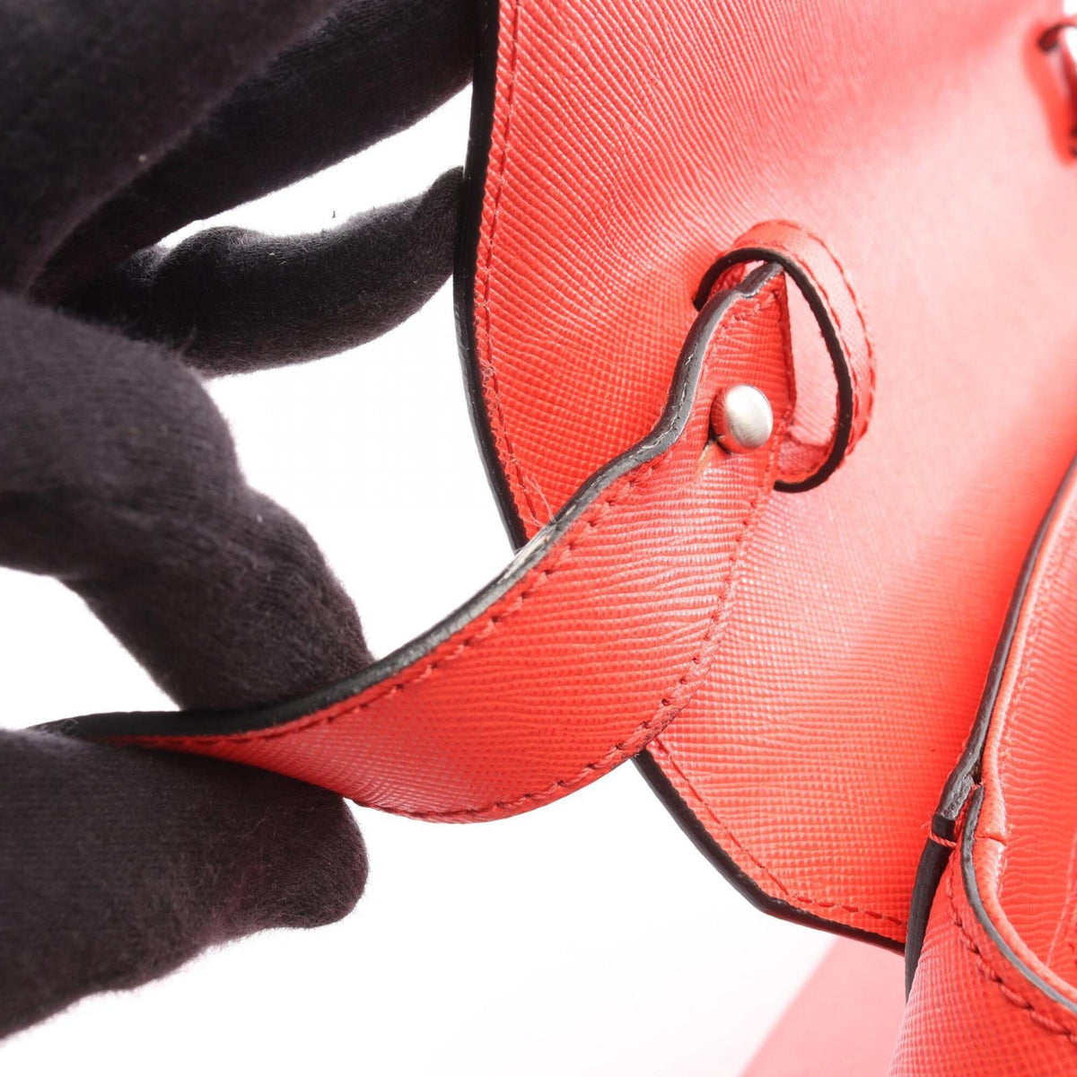 Mcm Red Color Leather Handbag (Pre-Owned)