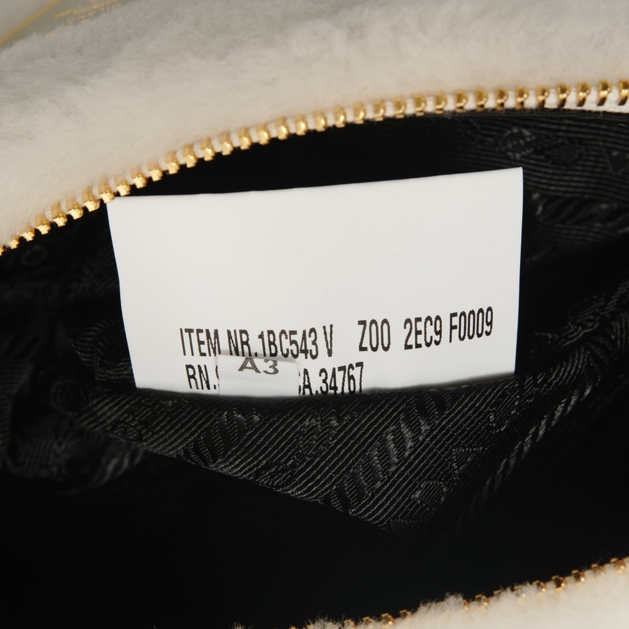 Prada White Wool Shoulder Bag (Pre-Owned)