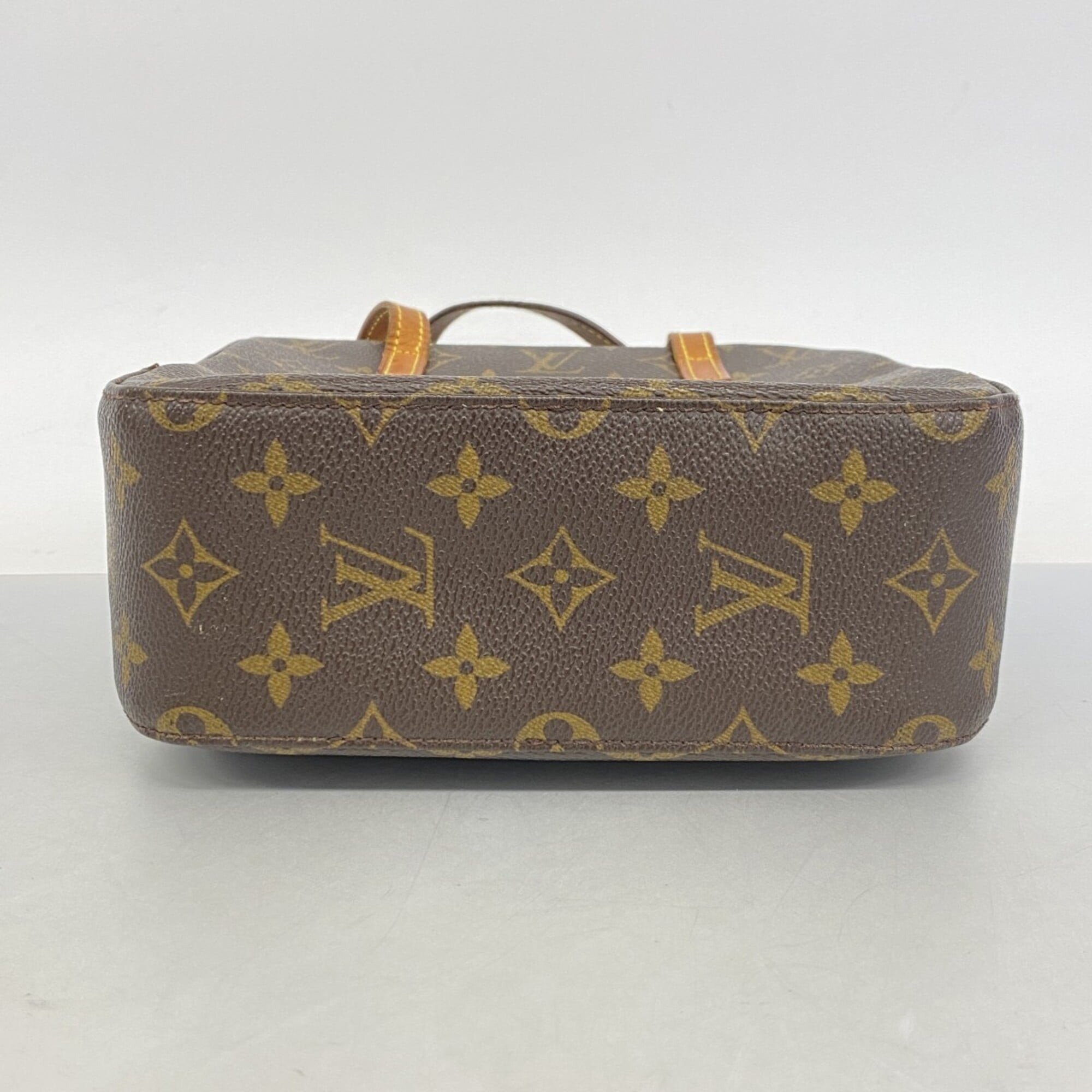 Louis Vuitton Brown Handbag (Pre-Owned)