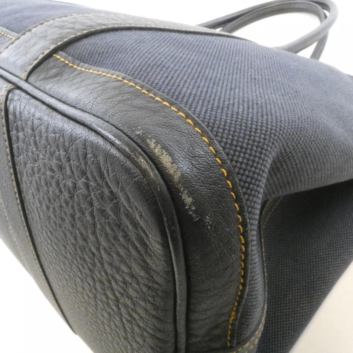 Hermes Black Buffle Skipper Leather Handbag (Pre-Owned)