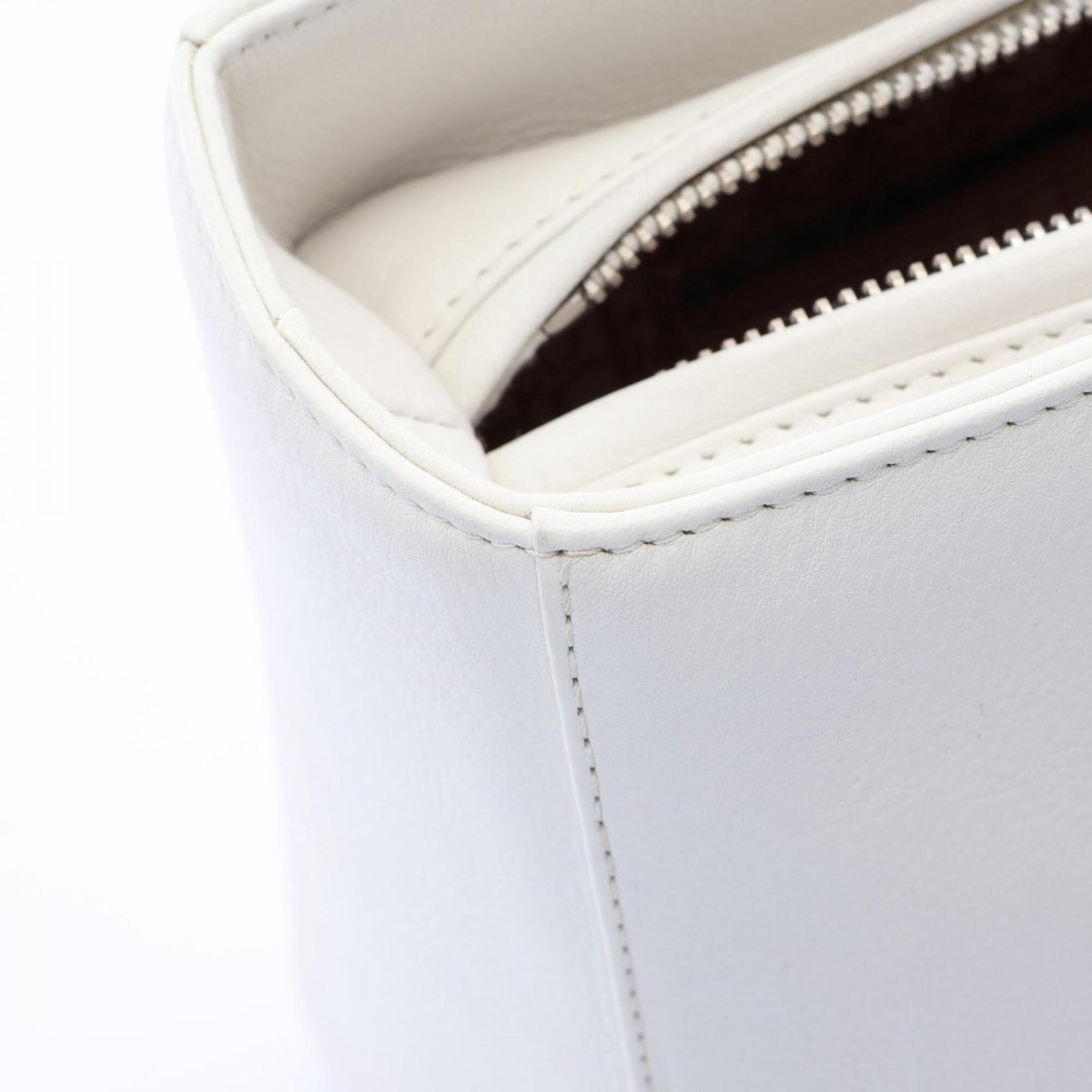 Christian Dior Lady Dior White Leather Handbag (Pre-Owned)