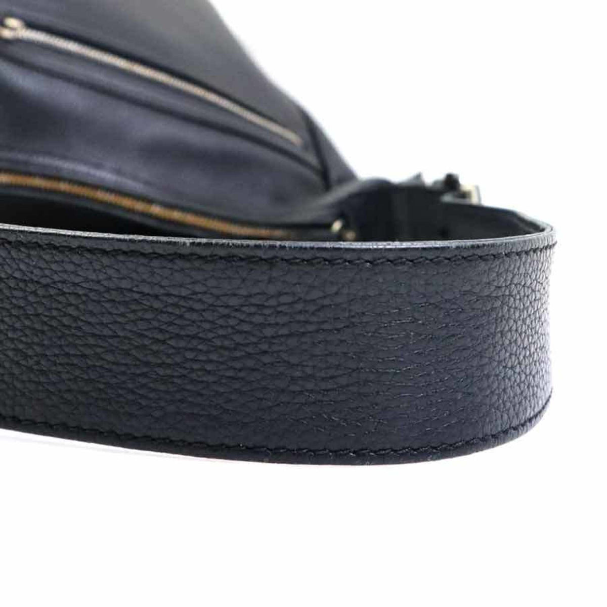 Longchamp Black Leather Shoulder Bag (Pre-Owned)