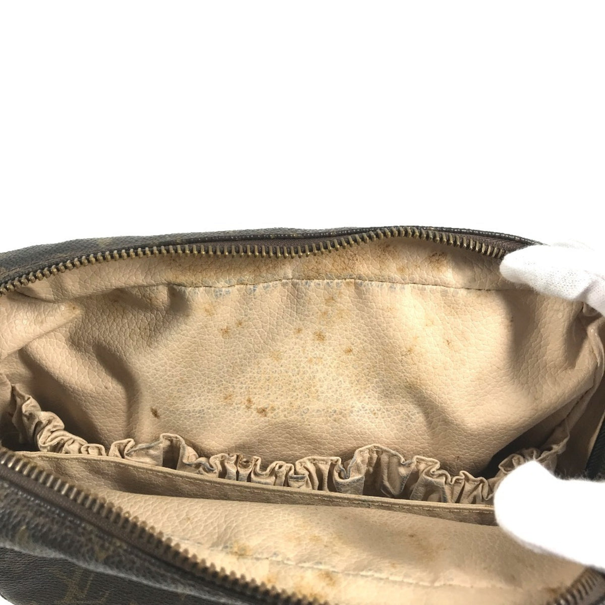 Louis Vuitton Monogram Brown Monogram Pouch (Pre-Owned)