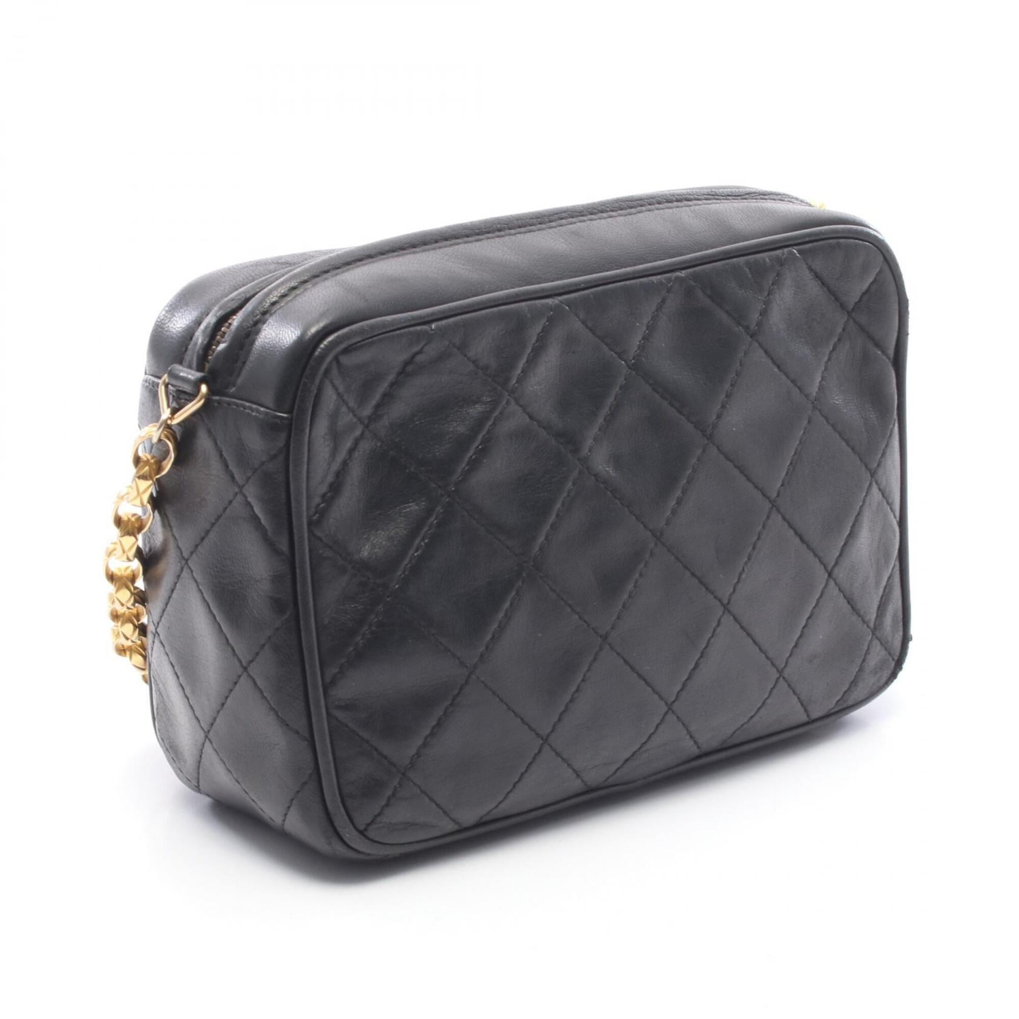 Chanel Black Leather Handbag Shoulder Bag (Pre-Owned)