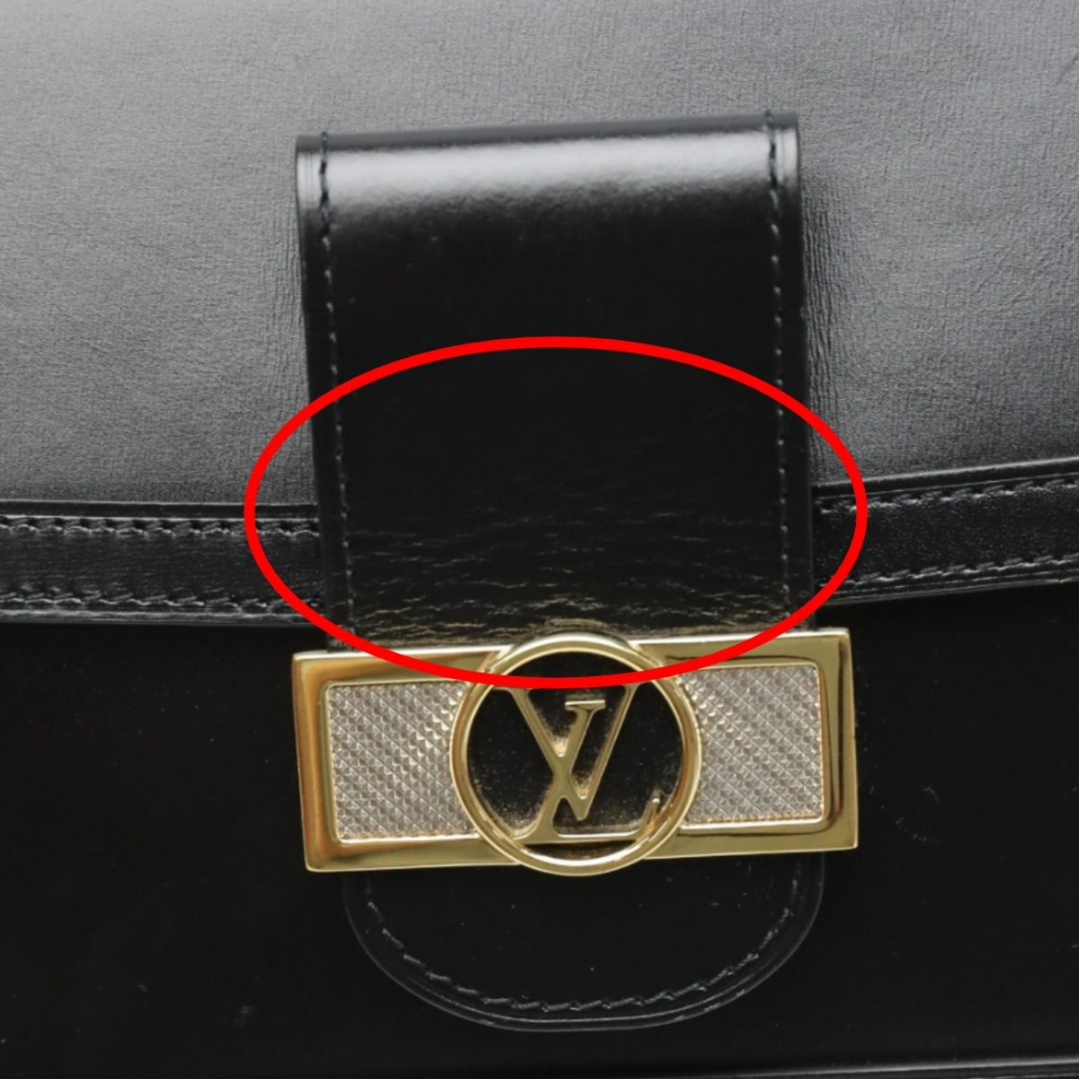 Louis Vuitton Black Noir Leather Shoulder Bag (Pre-Owned)