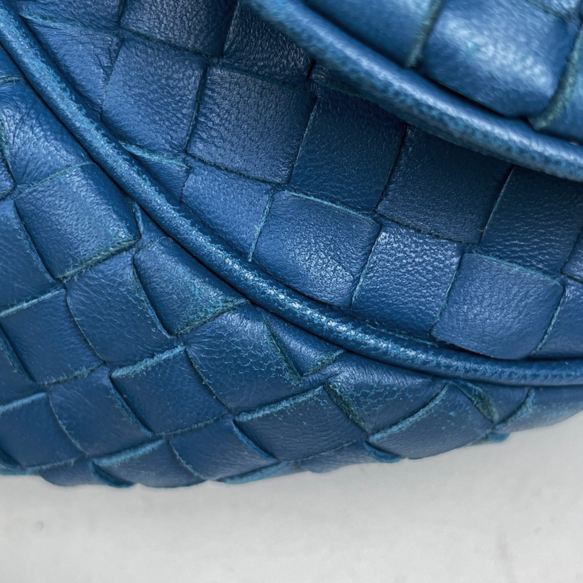 Bottega Veneta Blue Leather Shoulder Bag (Pre-Owned)