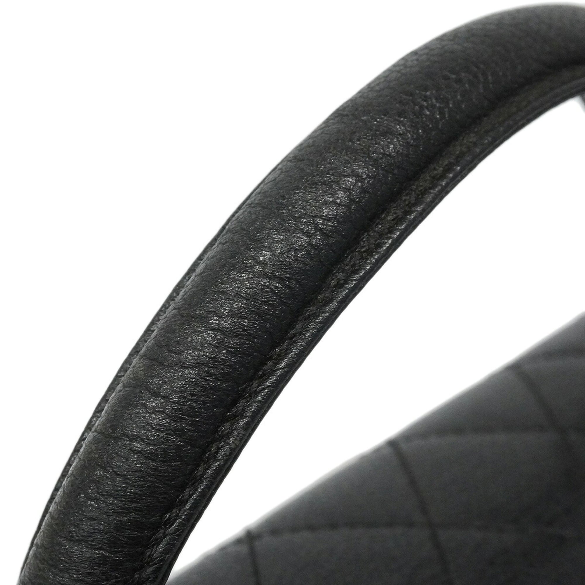 Chanel Black Grained Calfskin Handbag (Pre-Owned)