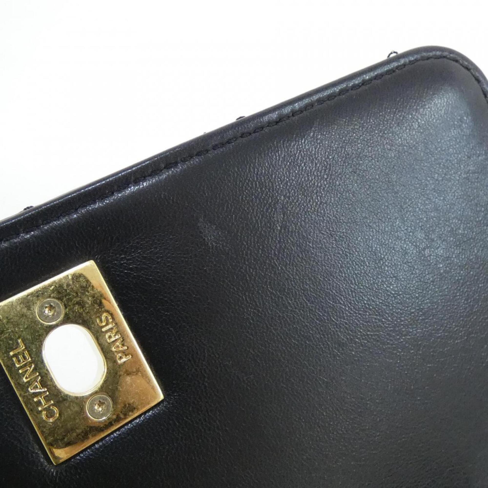 Chanel Black Leather Handbag (Pre-Owned)