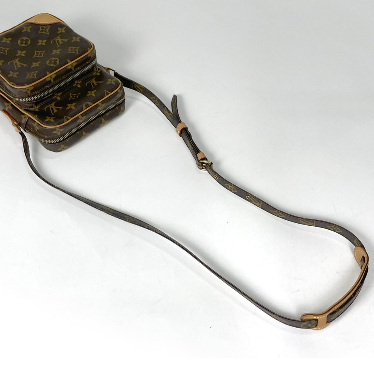 Louis Vuitton Monogram Brown Monogram Shoulder Bag (Pre-Owned)