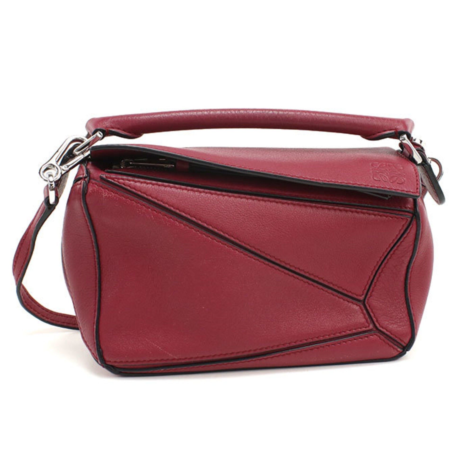 Loewe Red Color Leather Shoulder Bag (Pre-Owned)
