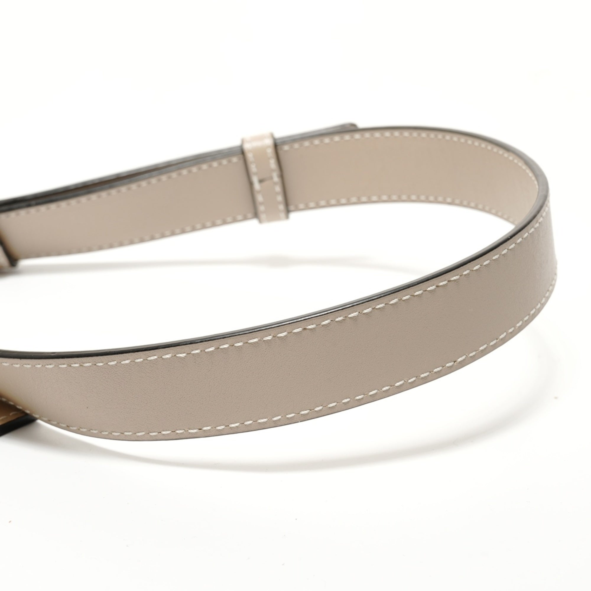 Loewe Hammock Beige Handbag (Pre-Owned)