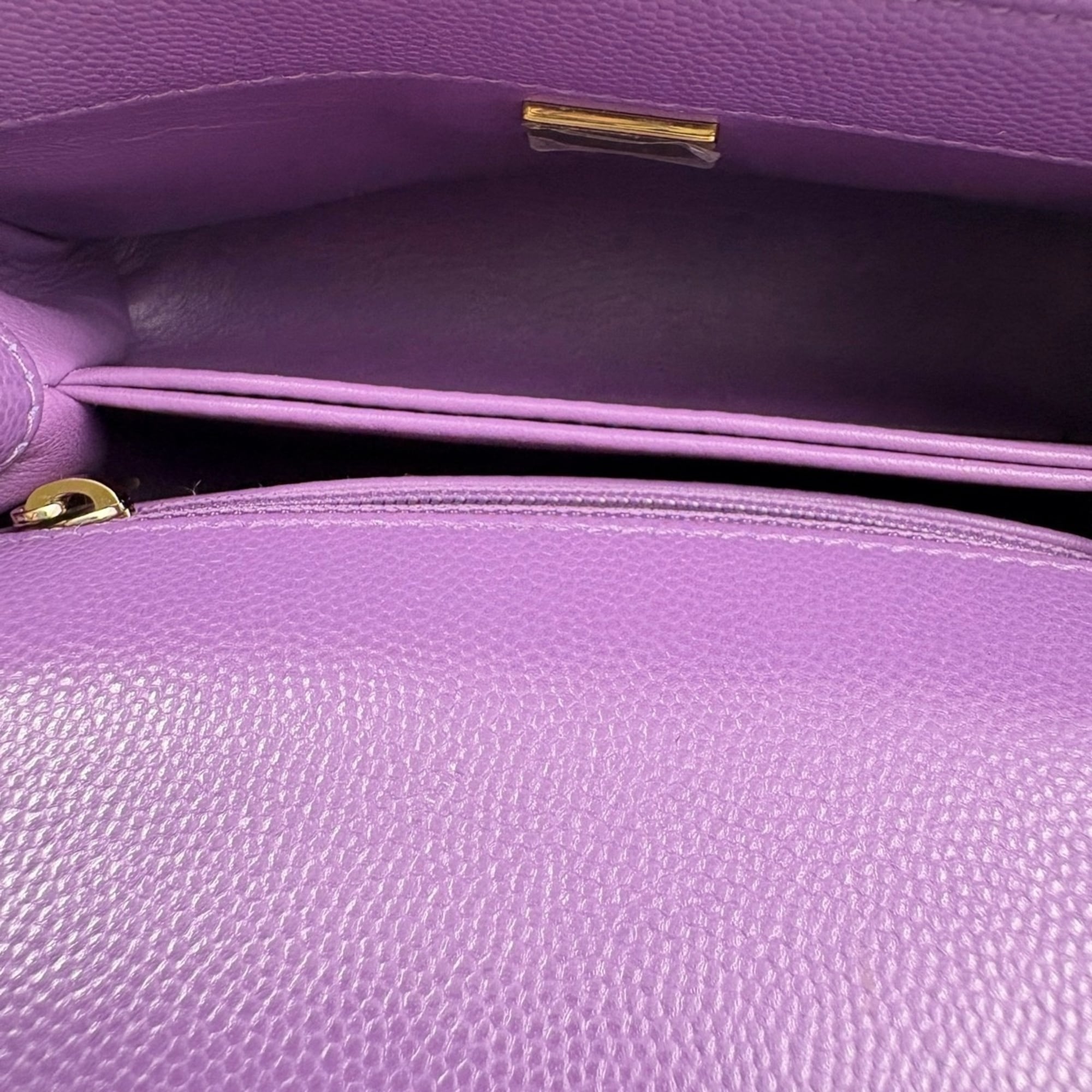 Chanel Matelasse Purple Handbag (Pre-Owned)