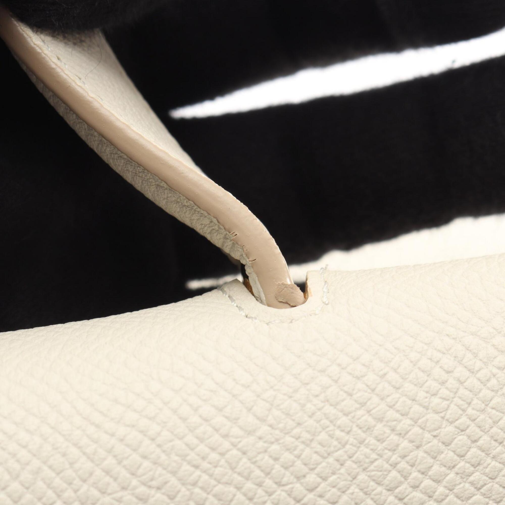 Celine White Leather Handbag (Pre-Owned)