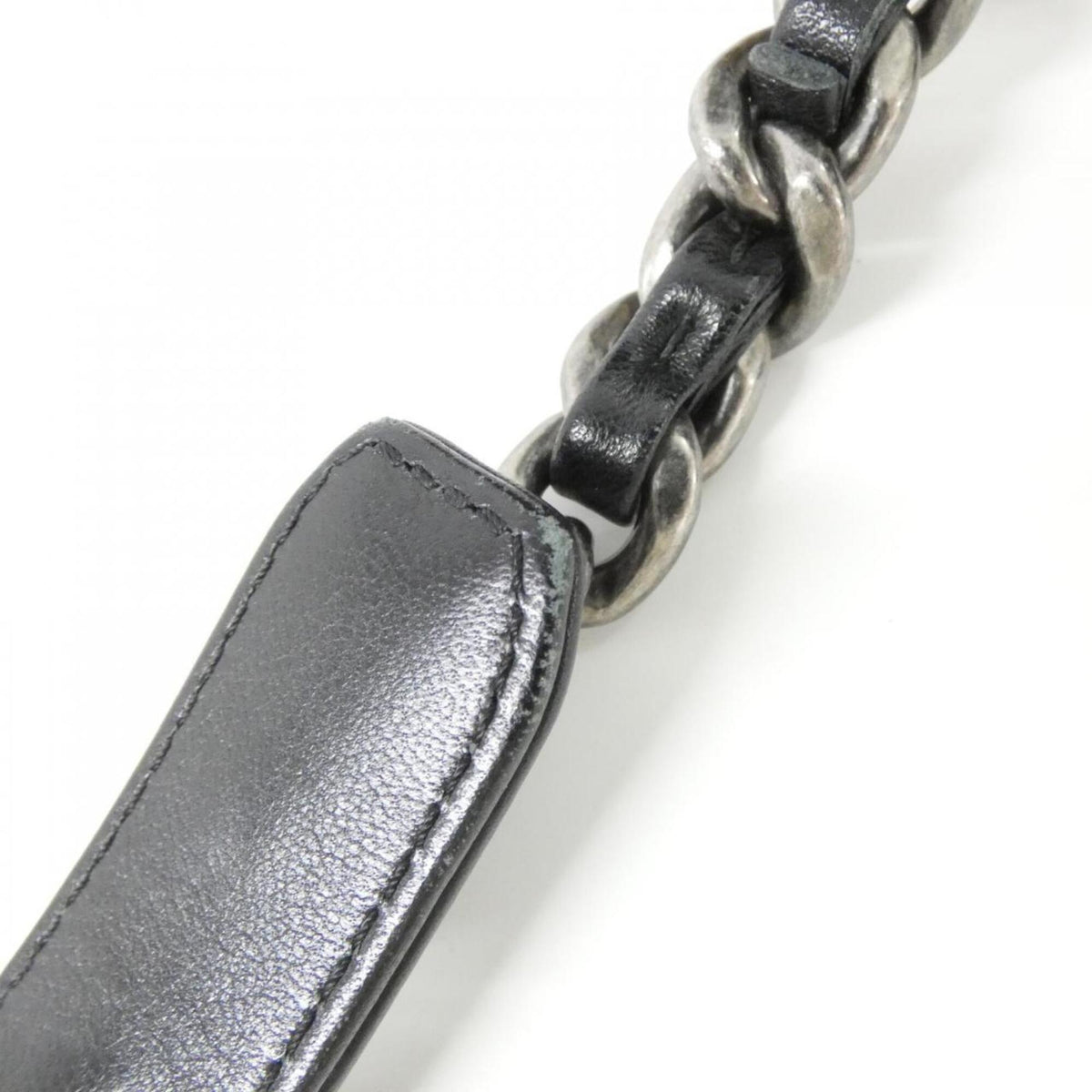 Chanel Black Tweed Shoulder Bag (Pre-Owned)