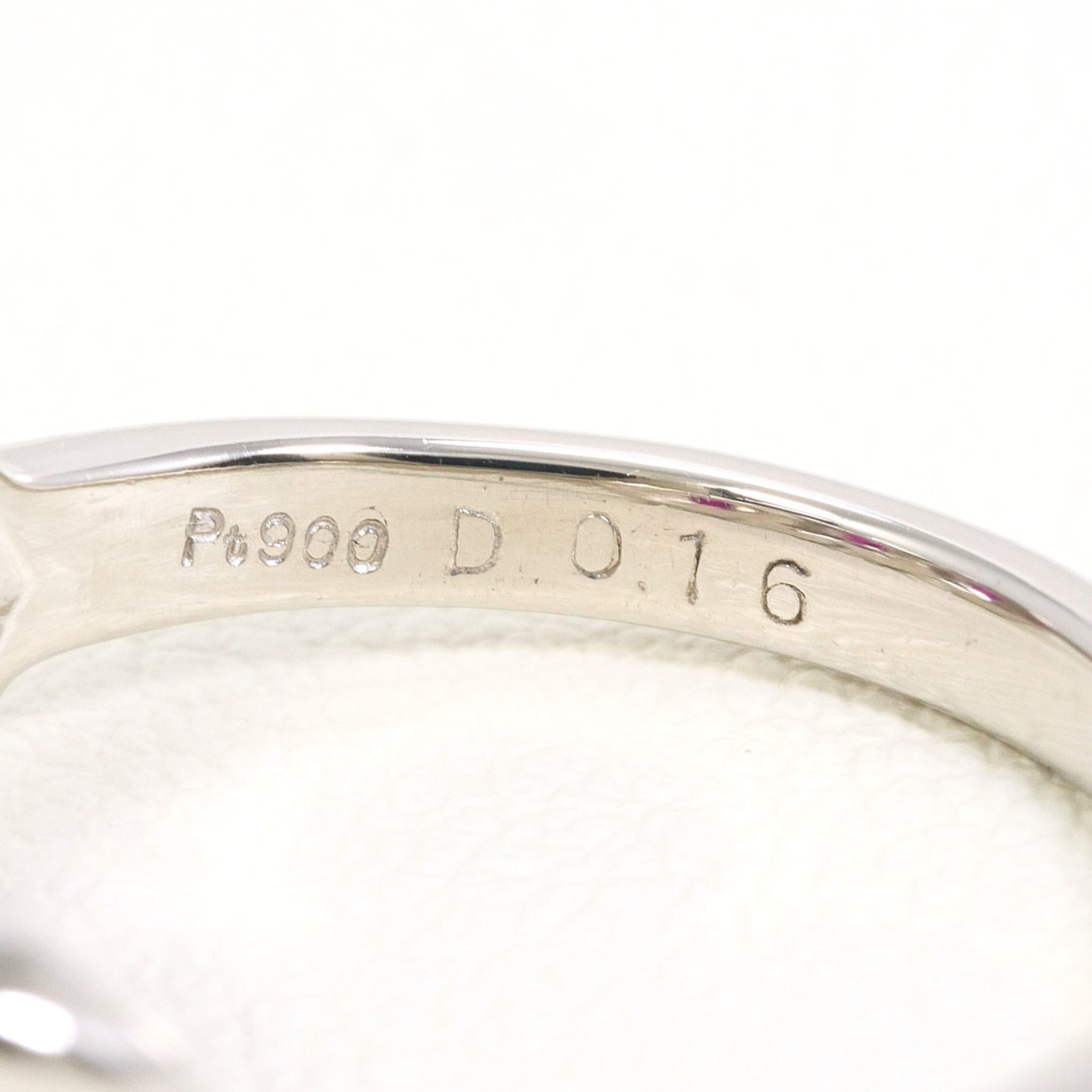 Pigeon Clear Platinum Red Color Platinum 900 Band Ring (Pre-Owned)