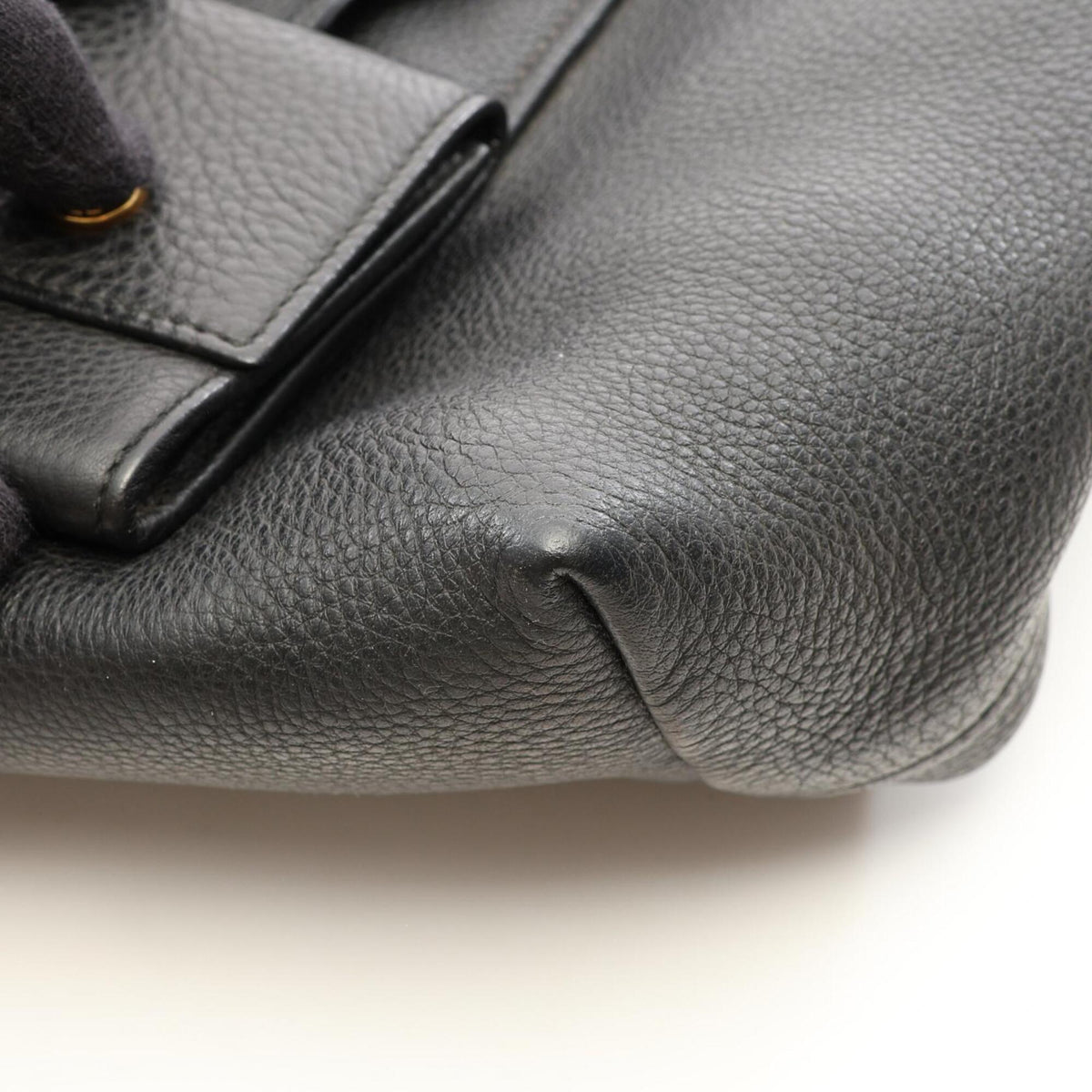 Prada Black Leather Handbag (Pre-Owned)