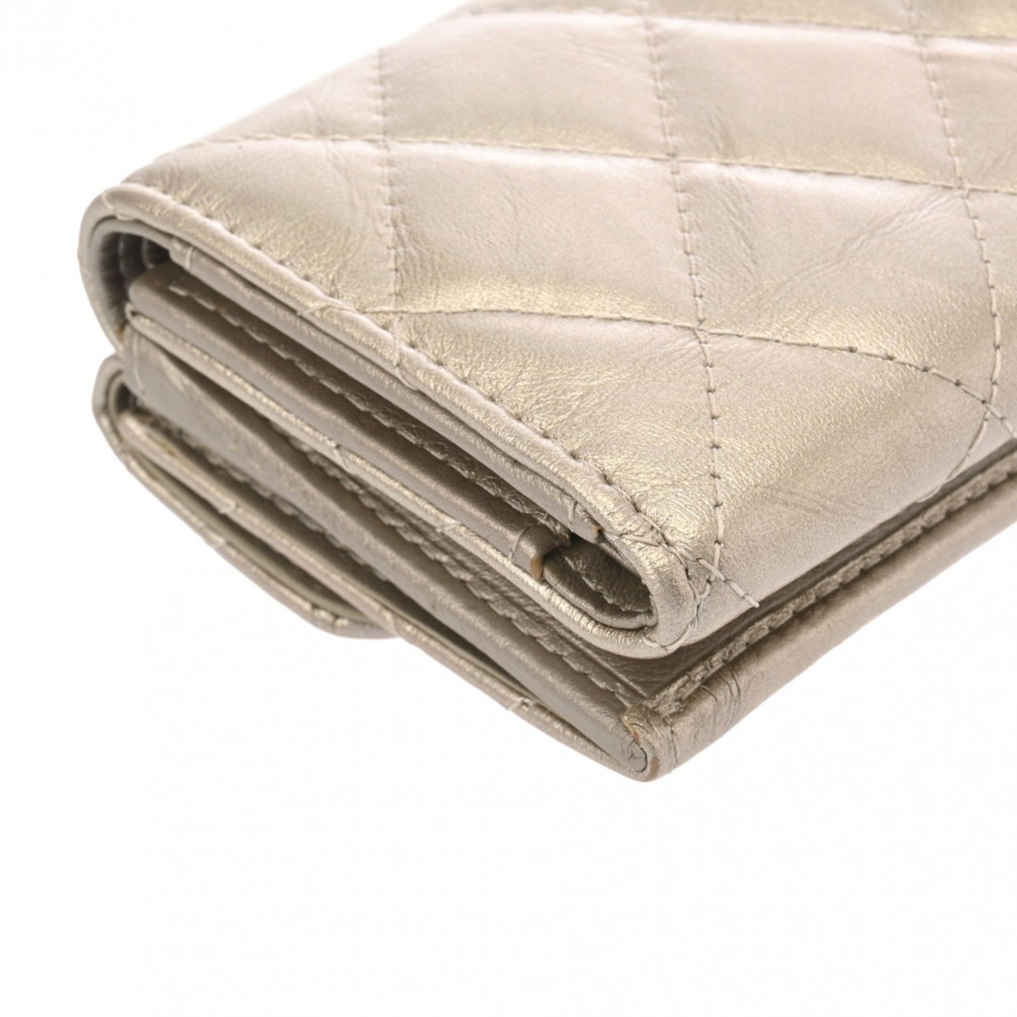 Chanel Silver Leather Wallet (Tri-Fold) (Pre-Owned)