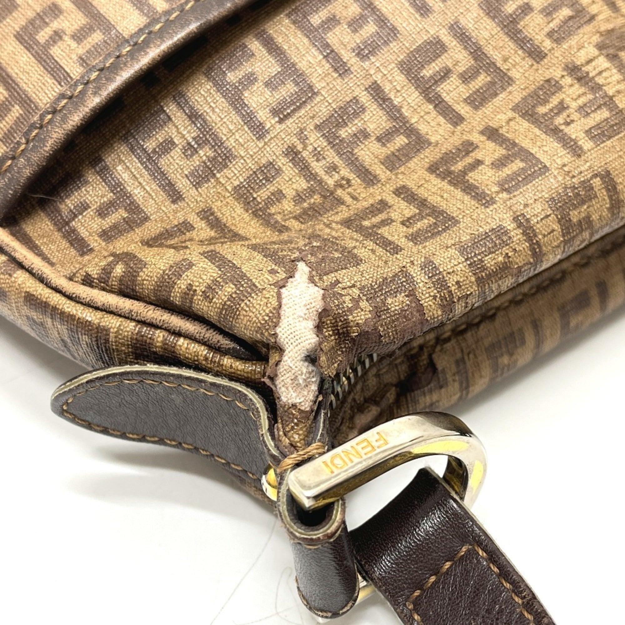 Fendi Beige Pvc Pochette Shoulder Bag (Pre-Owned)